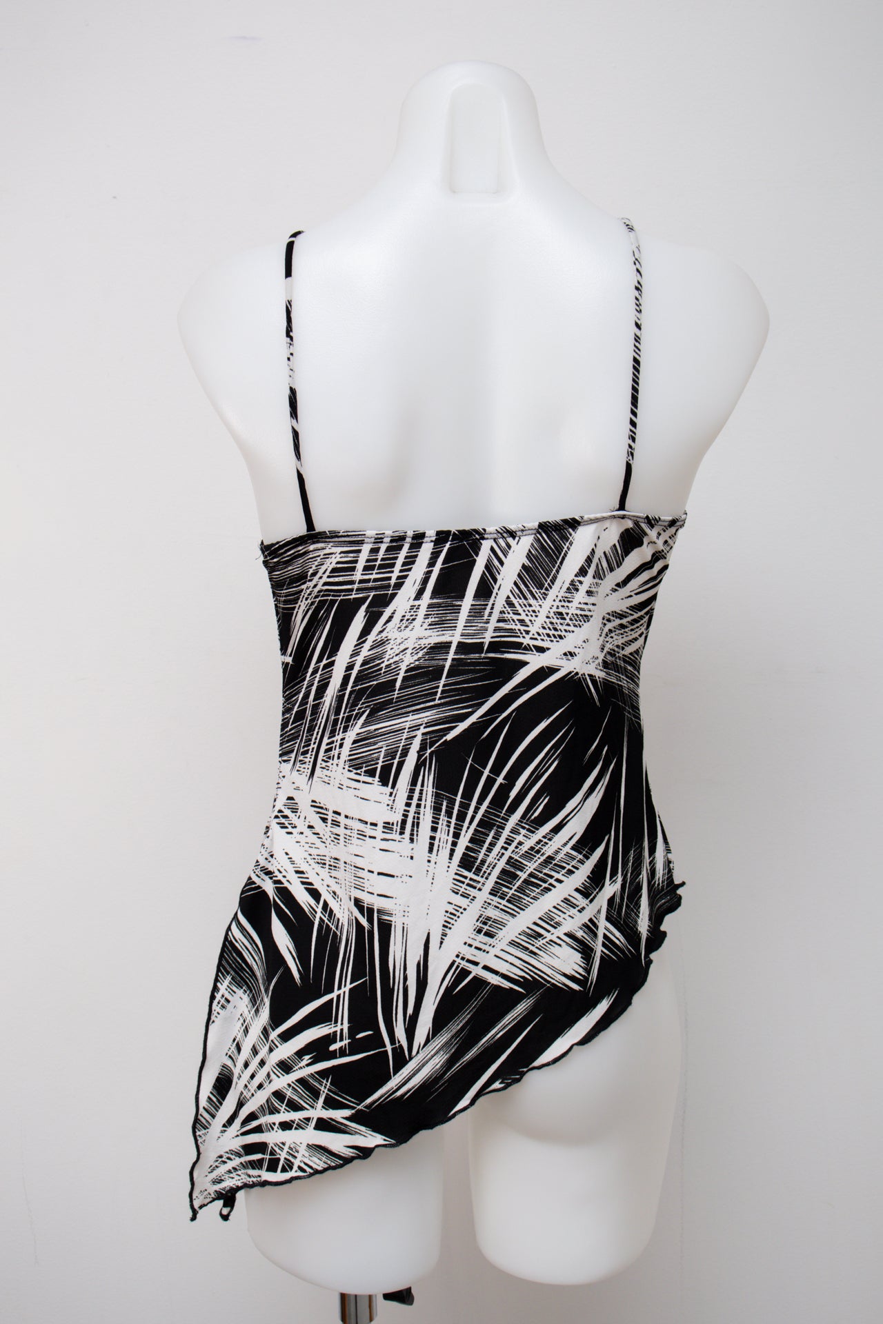 #057 Siren Lily Cami Top Black | c. 199 | Size 8/10
