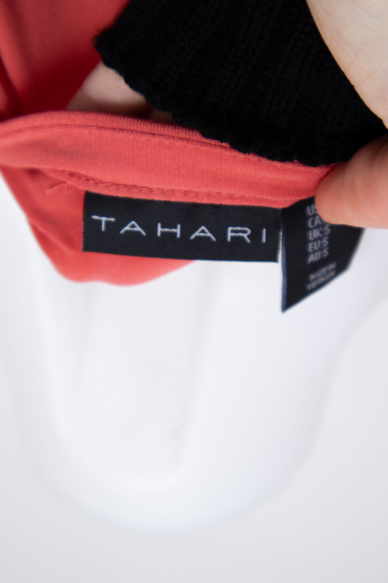 #054 Tahari Camisole Top Pink | c. 207 | Size 8