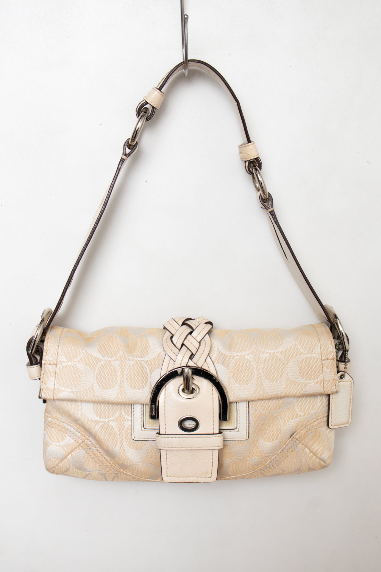 #190 Coach Shoulder Bag Beige | c. 189 | Size
