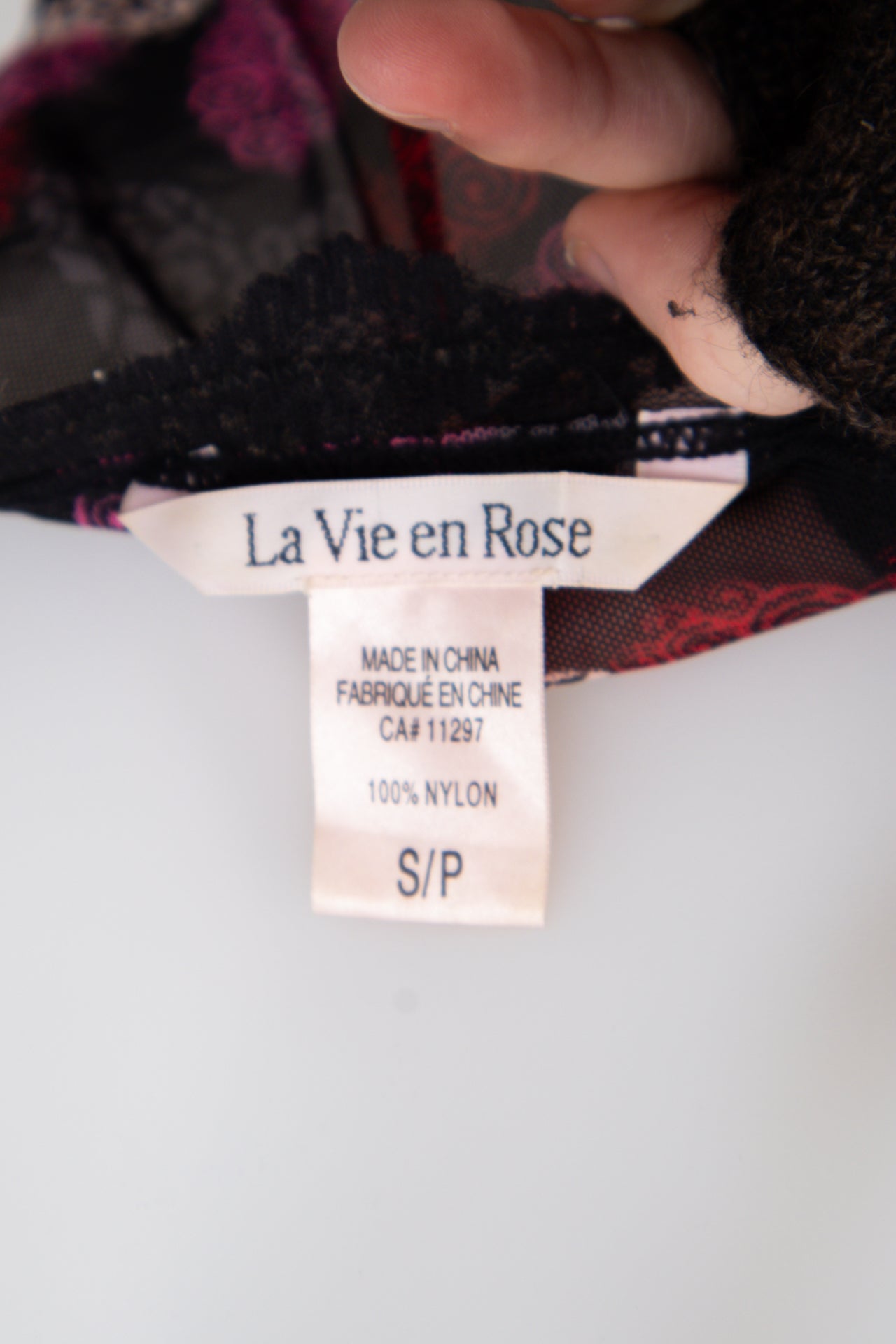#047 La Vie En Rose Camisole Top Black | c. 202 | Size 8