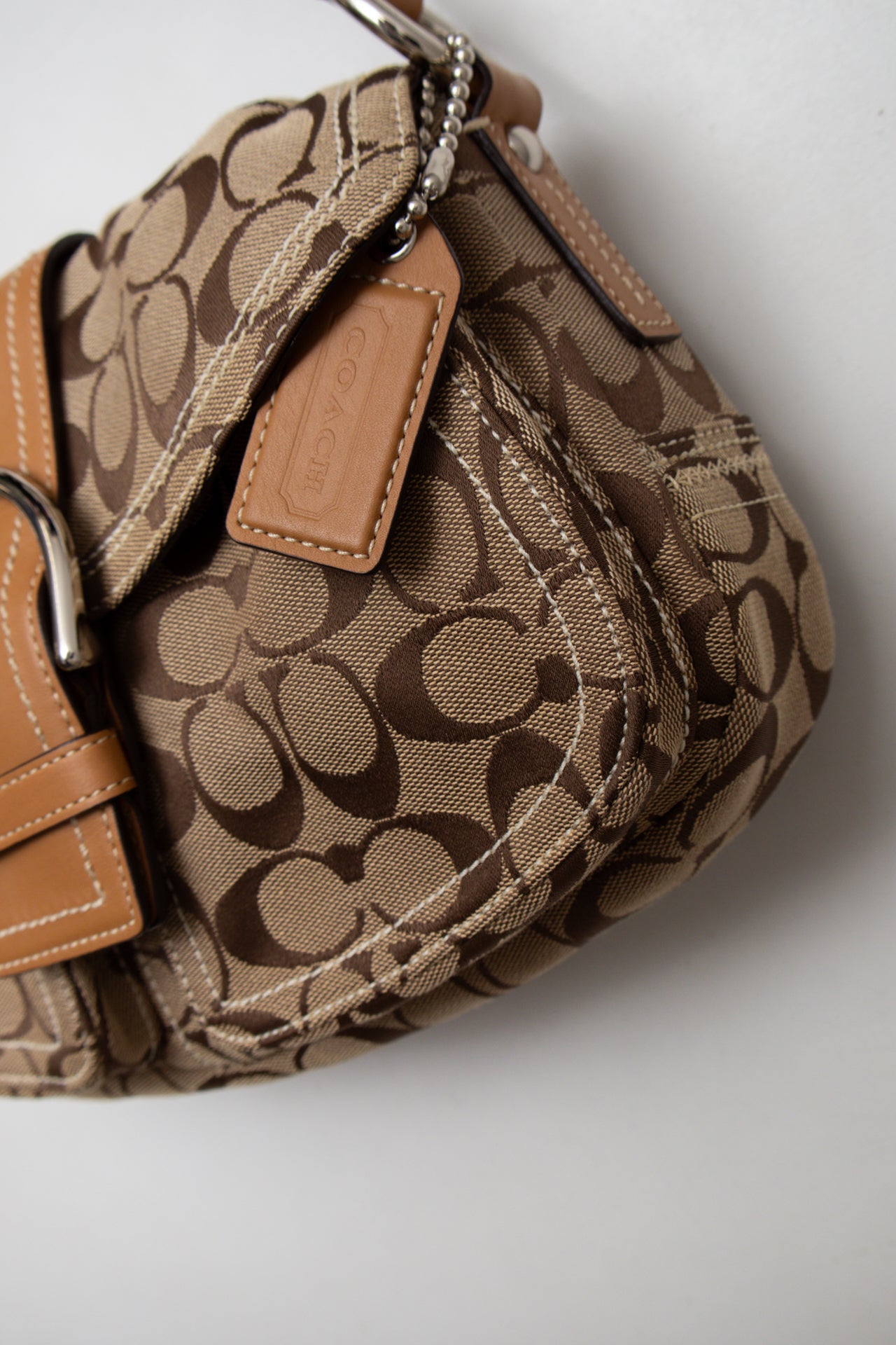 #196 Coach Shoulder Bag Brown | c. 196 | Size