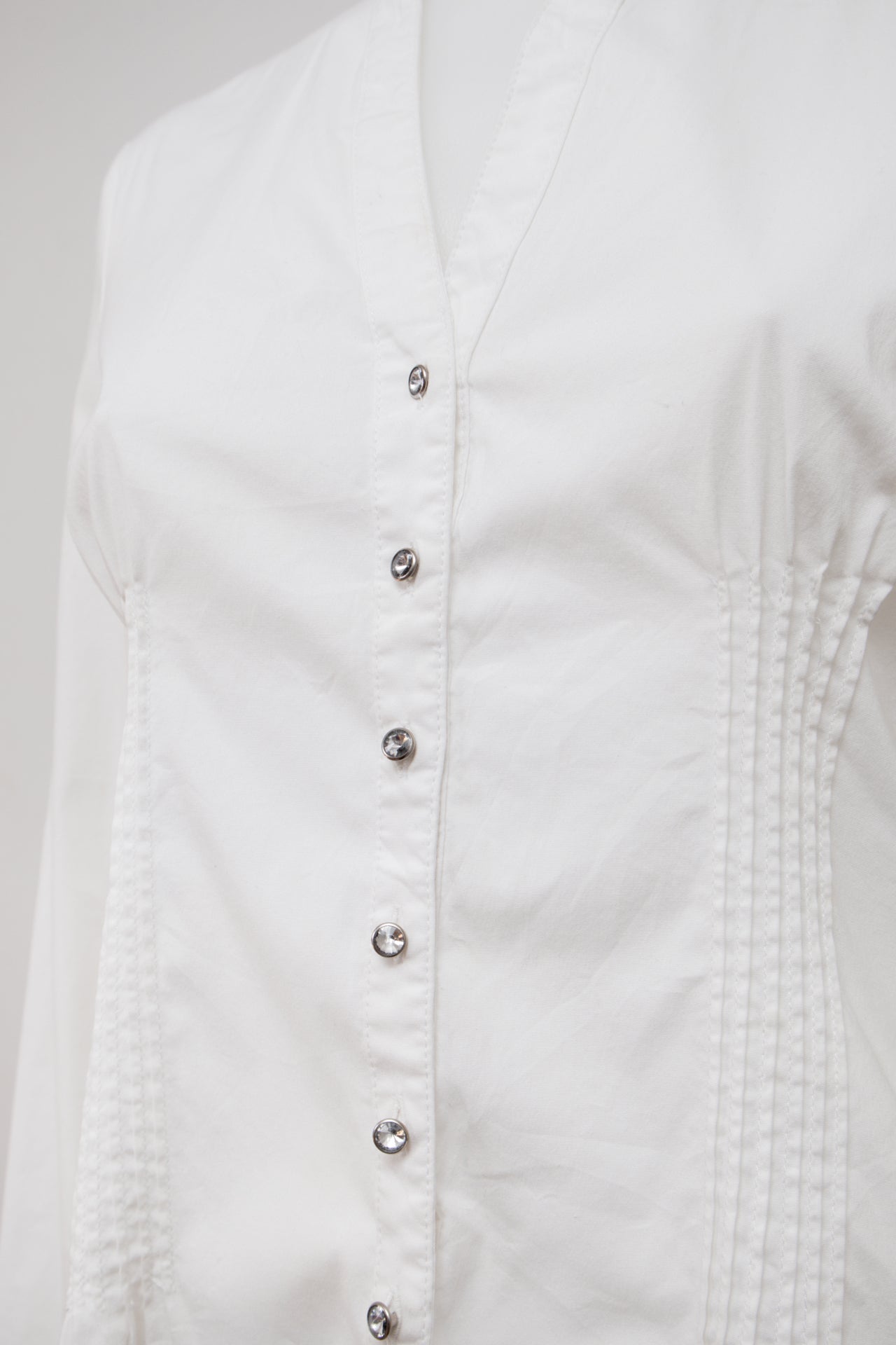 #058 Express Design Studio Long Sleeve White | c. 213 | Size 8