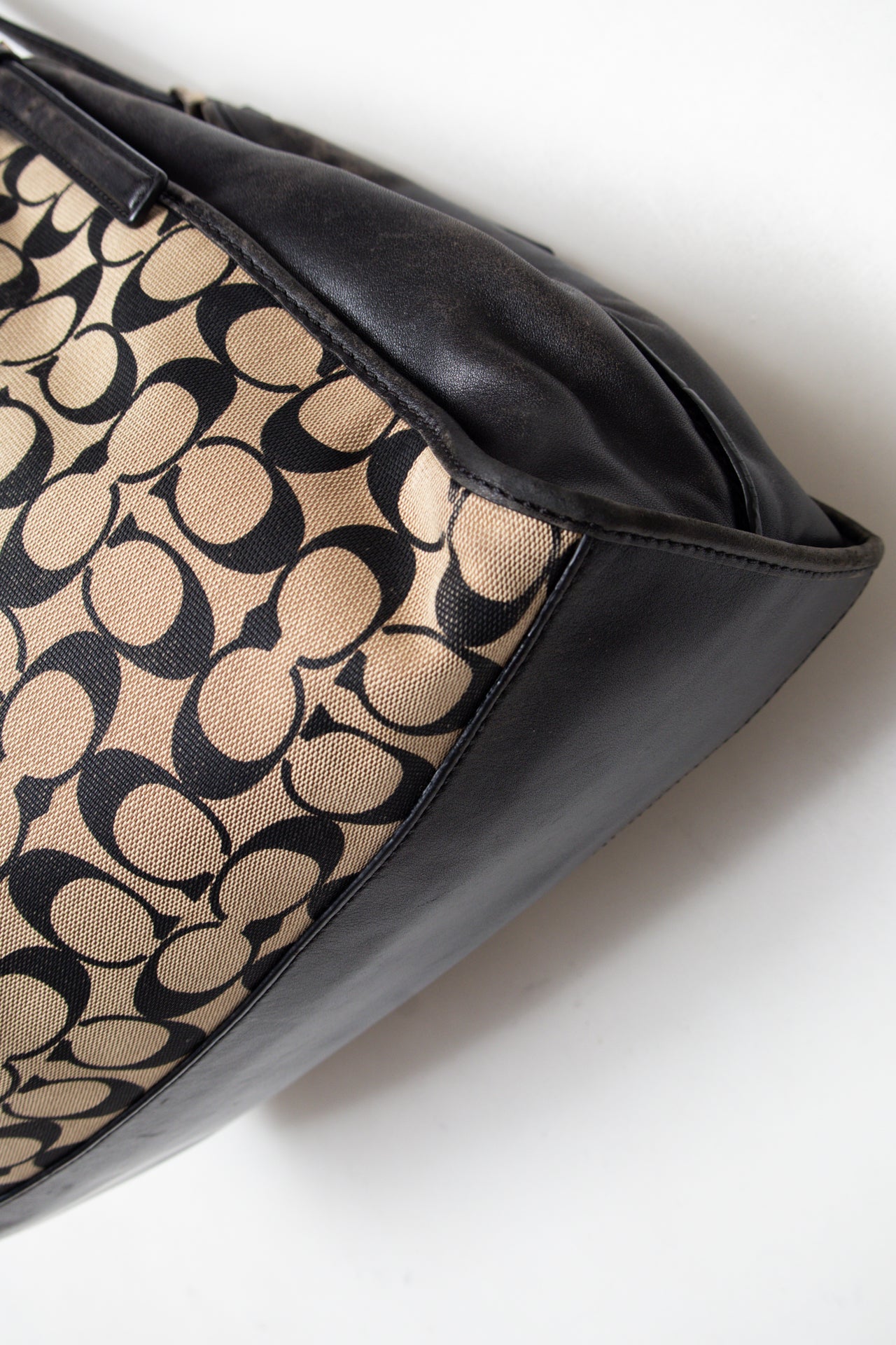 #196 Coach Bag Black | c. 210 | Size