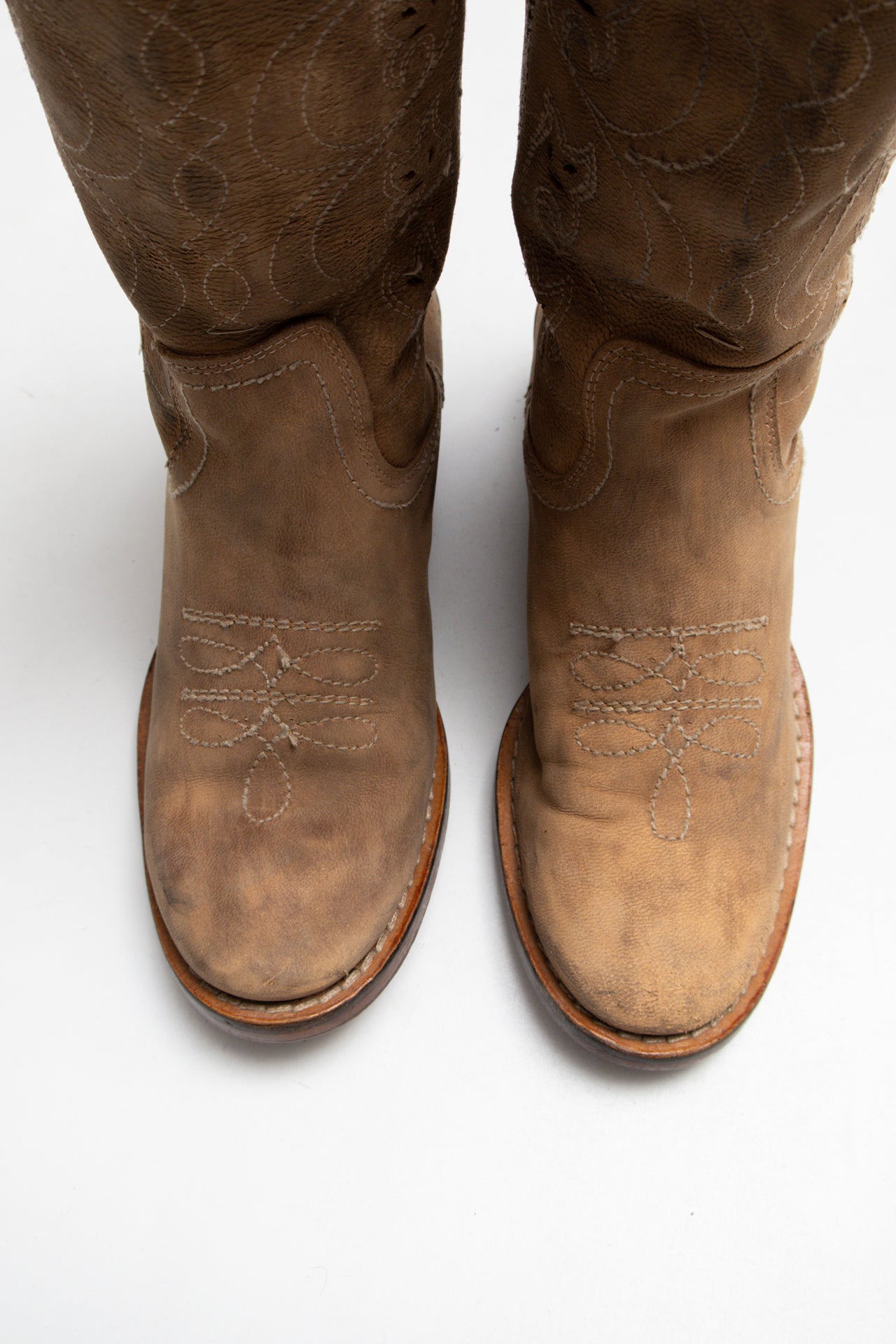 #183 Vero Cucio None Brown | c. 203 | Size 7