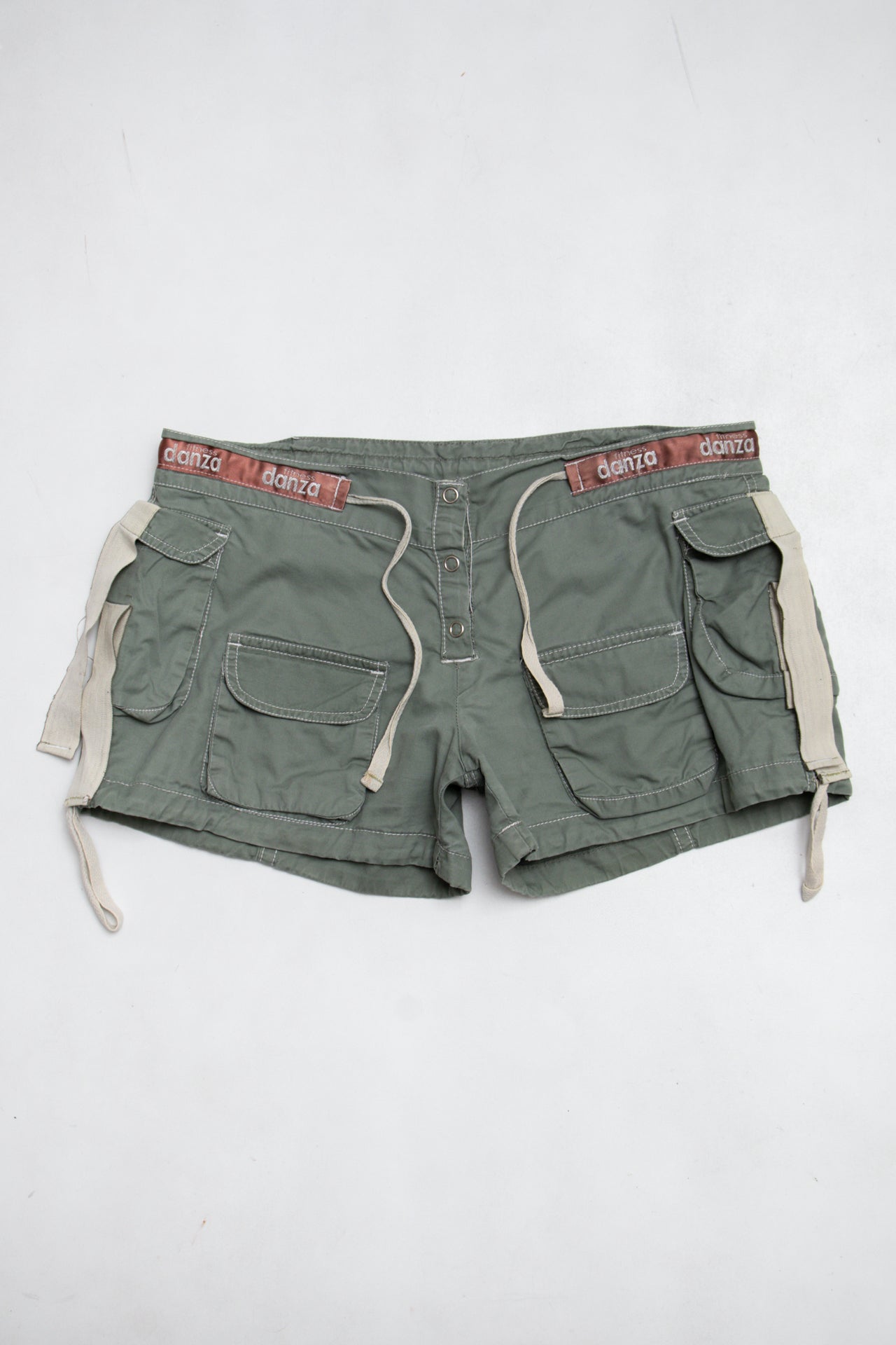 #143 Danza Shorts Green | c. 196 | Size 8