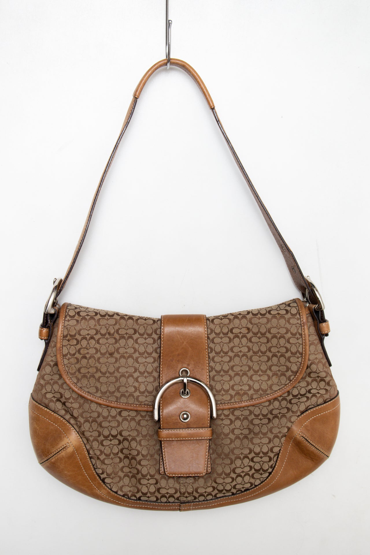 #156 Coach Shoulder Bag Brown | c. 187 | Size