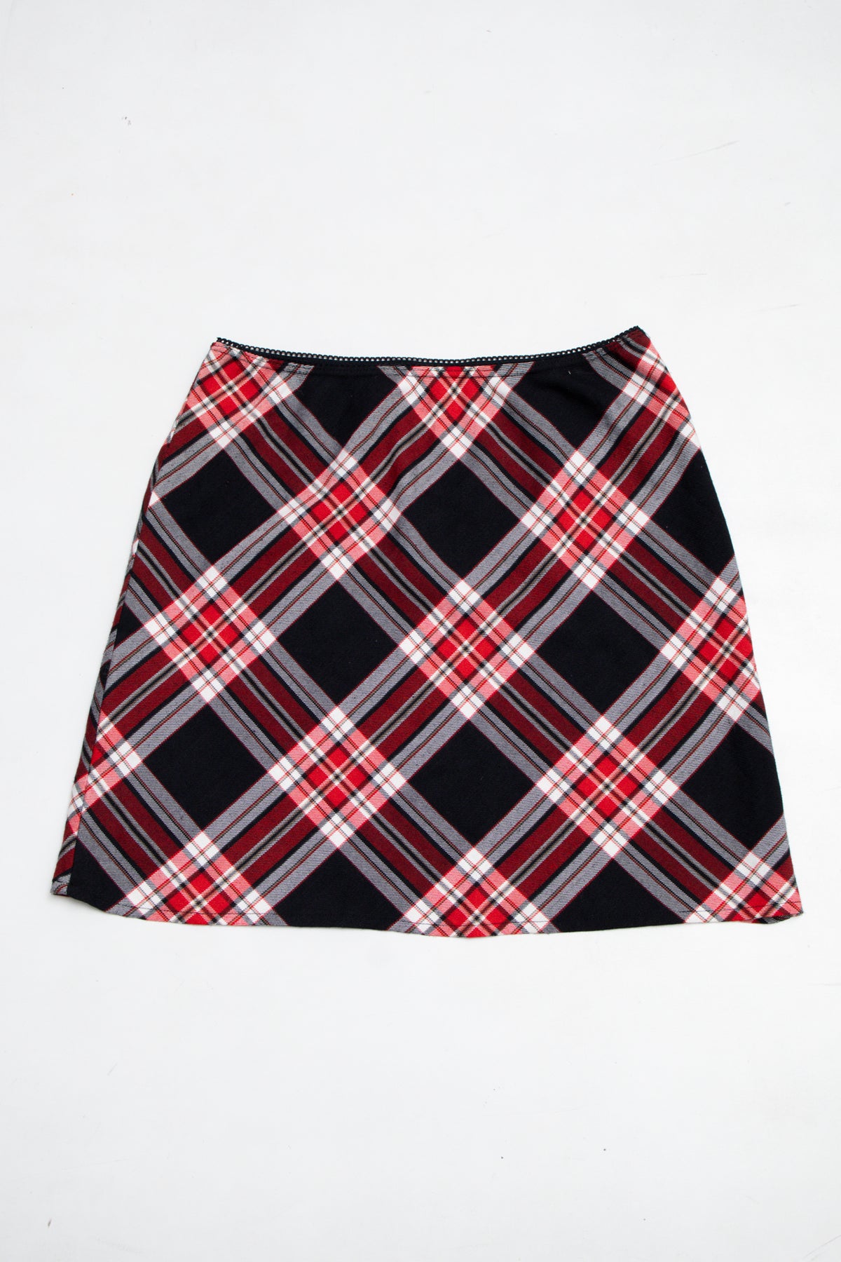 #147 Lavender Mini Skirt Red | c. 209 | Size 6/8