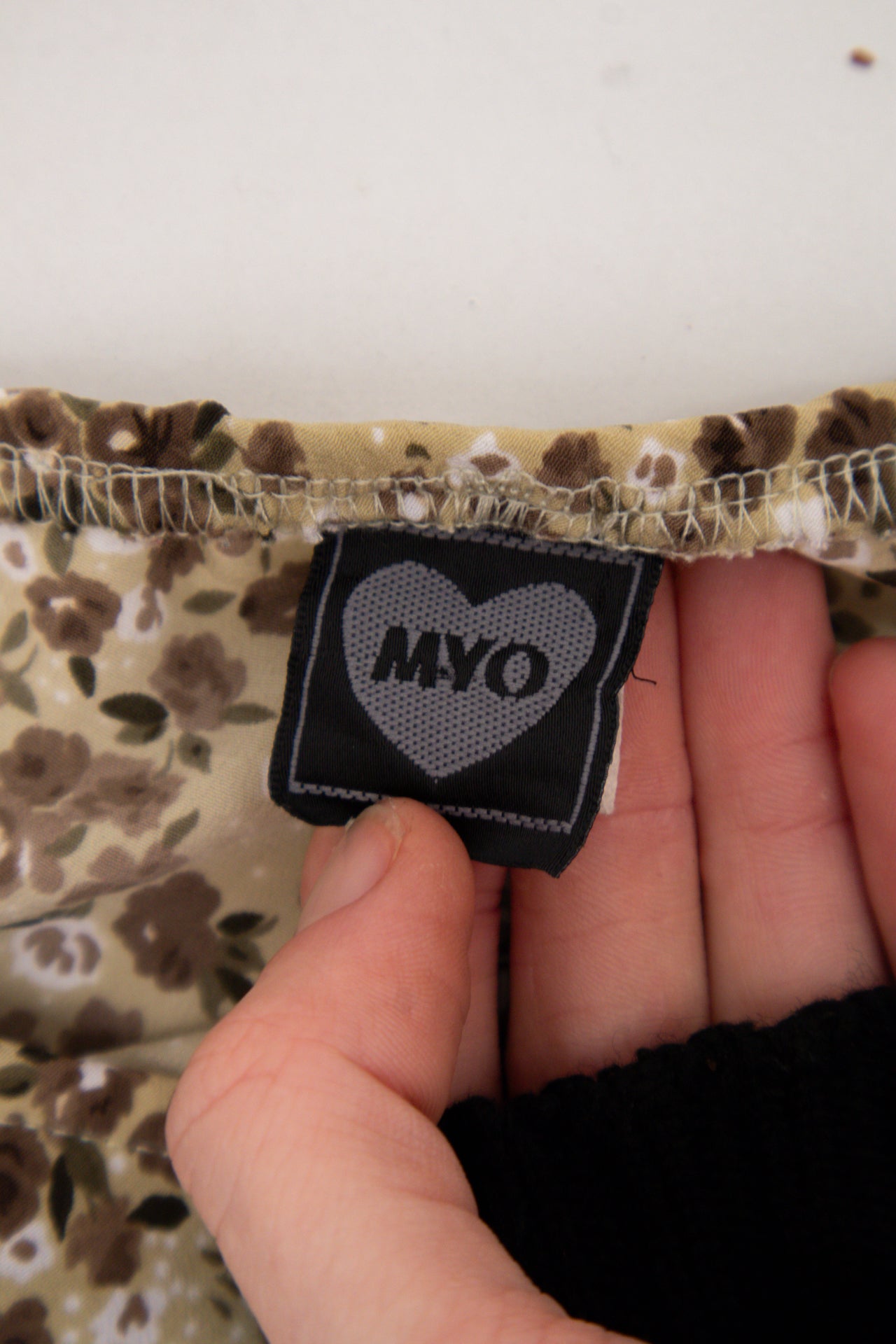 #175 Myo Skirt Beige | c. 207 | Size 6