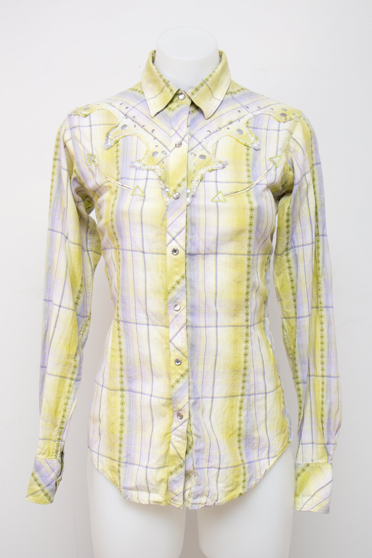 #060 Ariat Long Sleeve Yellow | c. 209 | Size 8