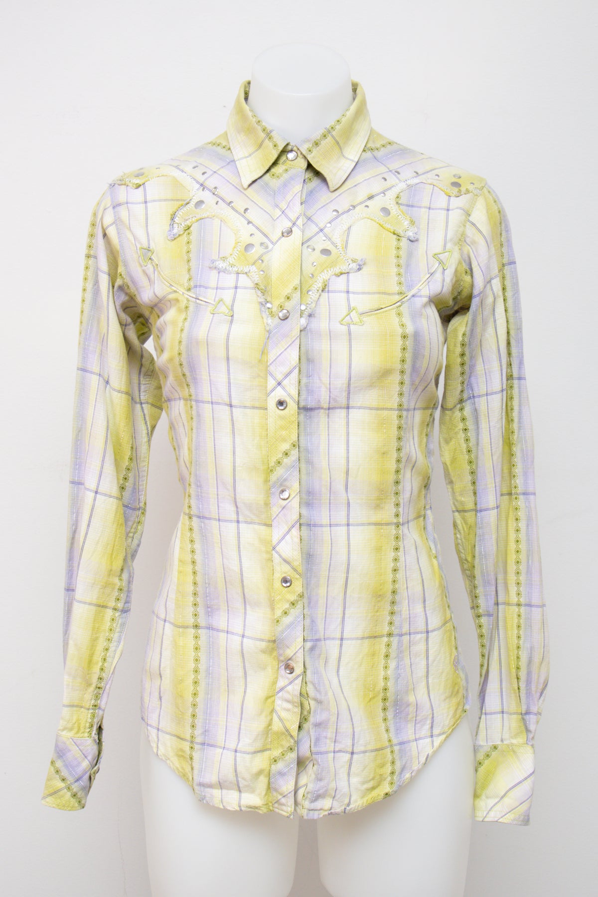 #060 Ariat Long Sleeve Yellow | c. 209 | Size 8