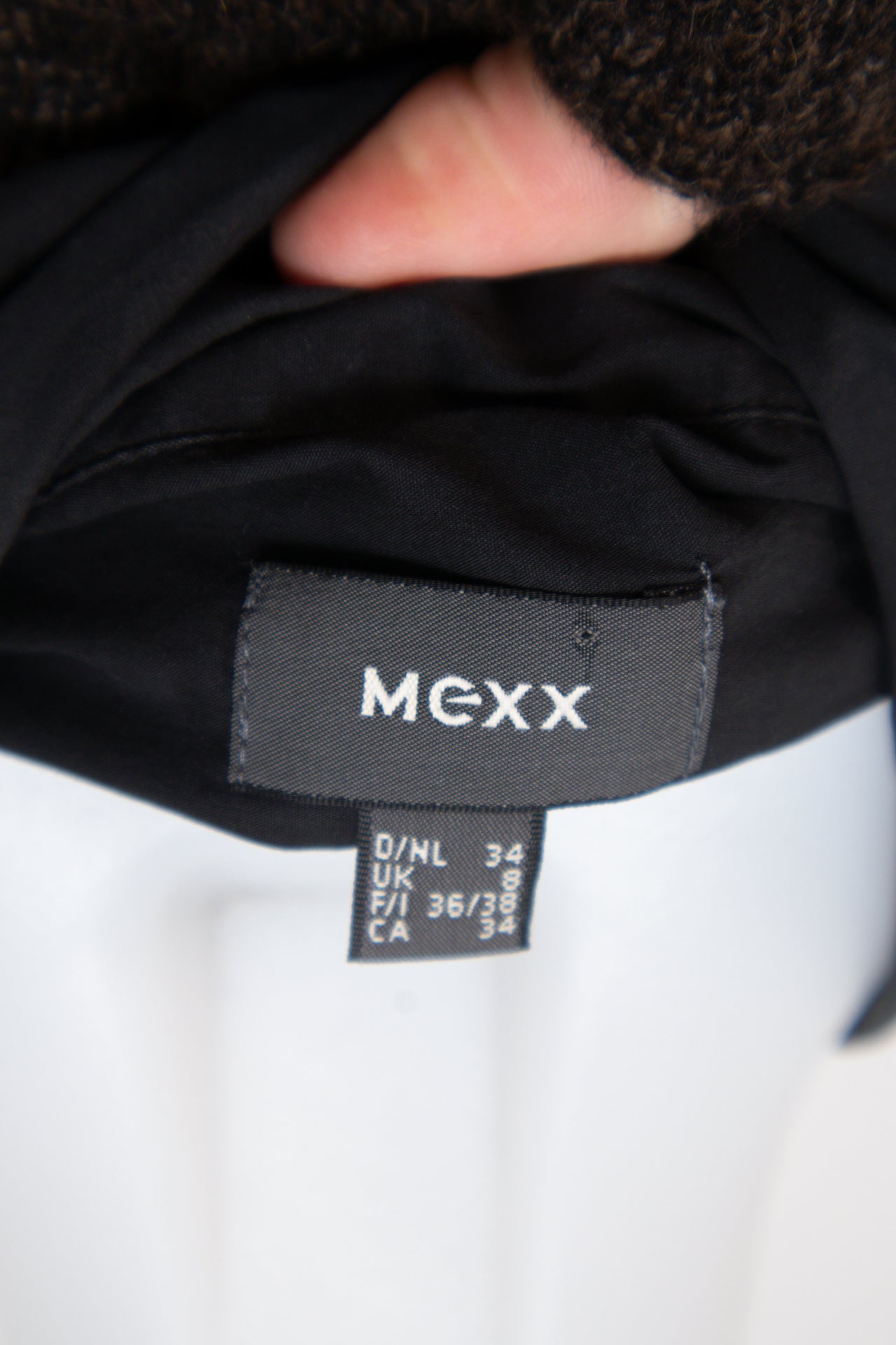 #070 Mexx T-shirt Black | c. | Size 8