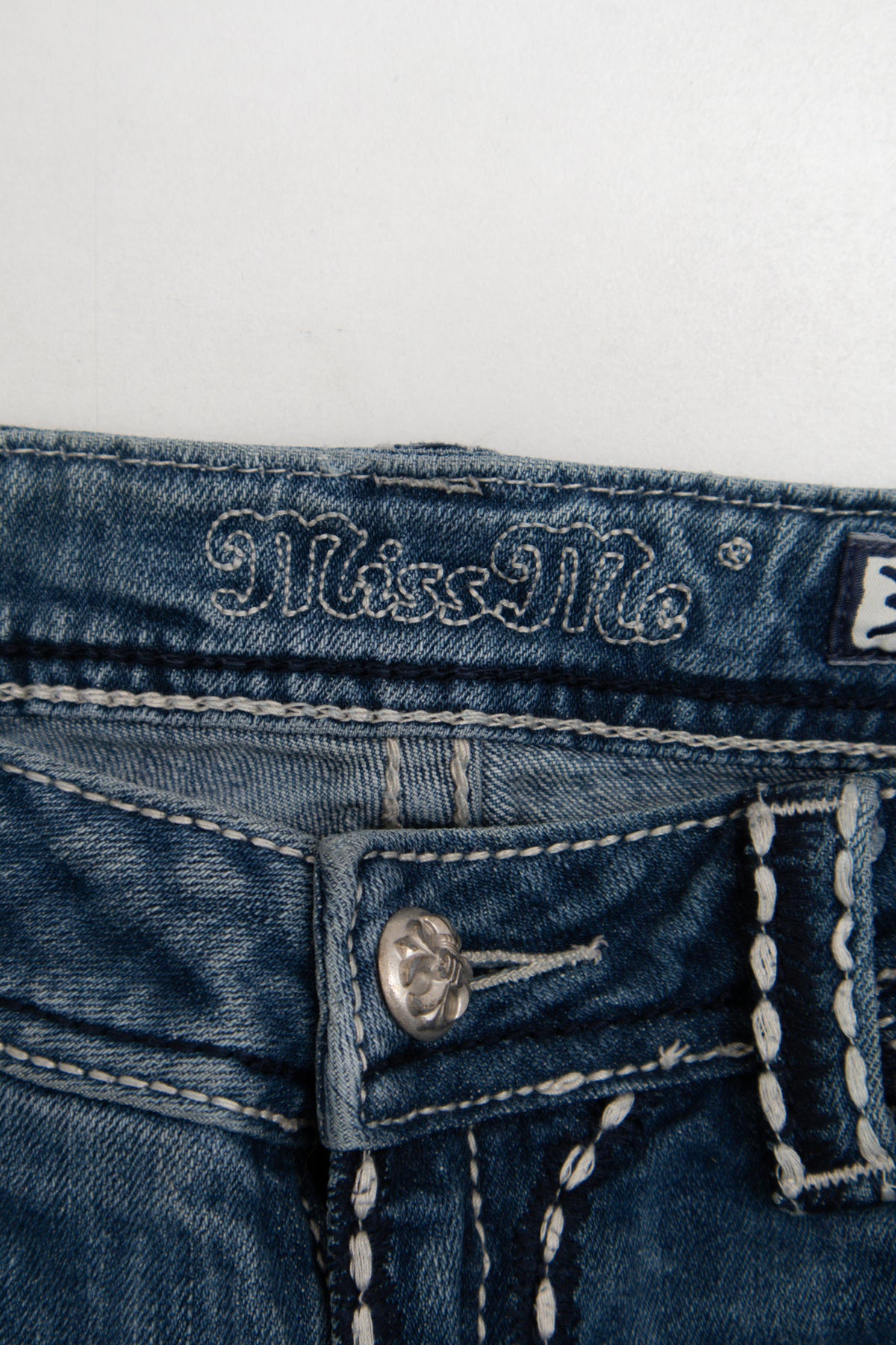 #113 Miss Me Capris Blue | c. 209 | Size 10