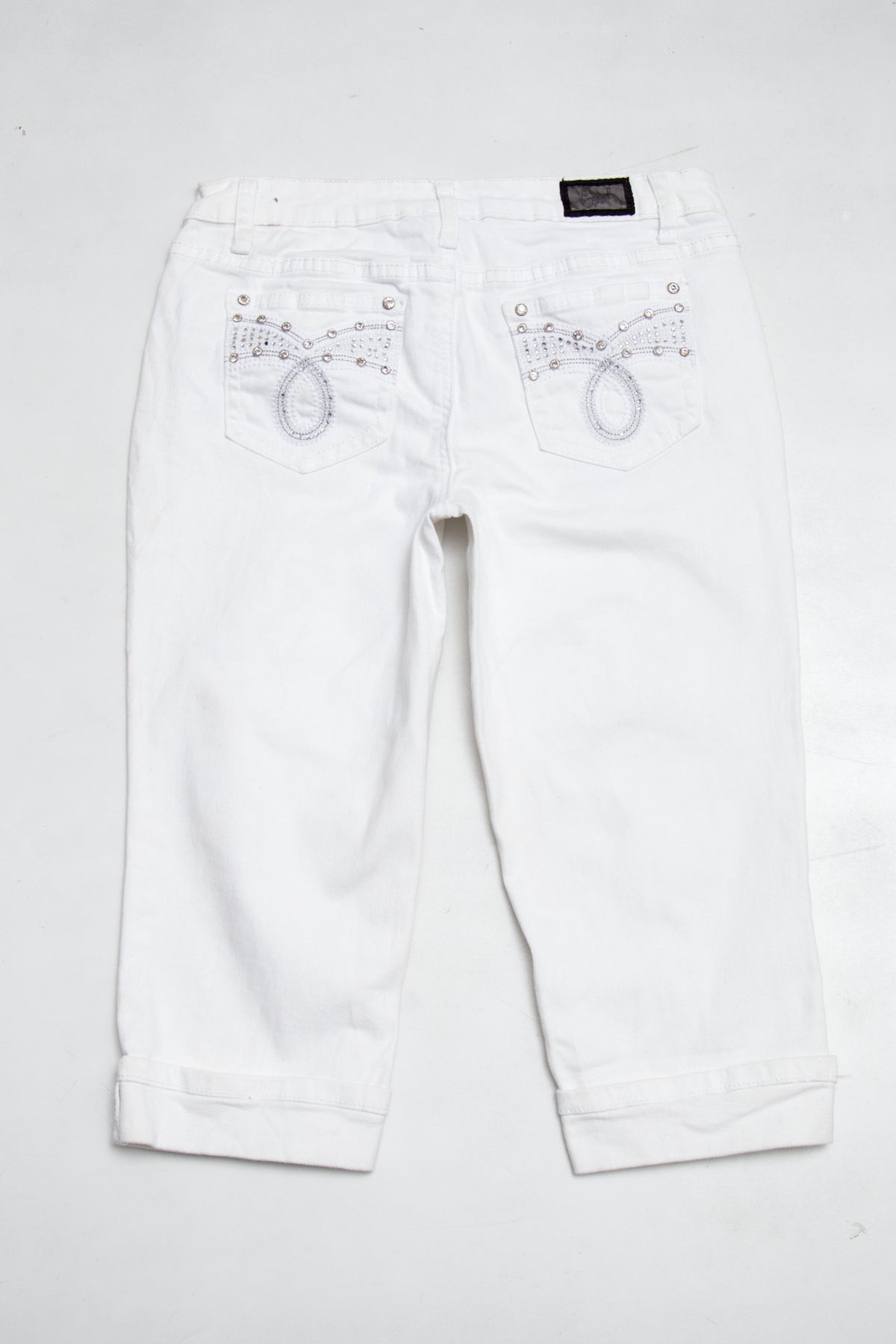 #077 Earl Jean Capris White | c. 209 | Size 6