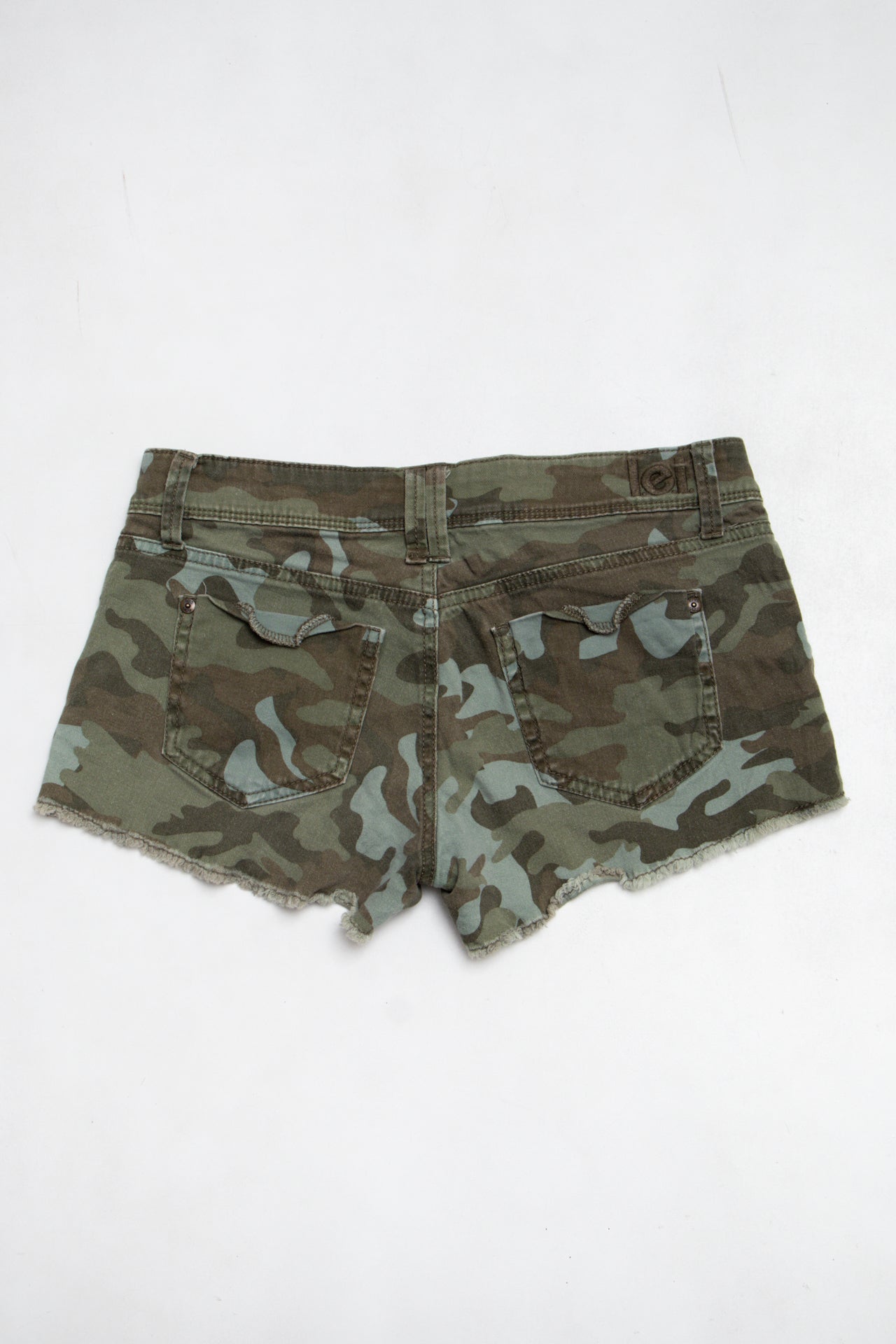 #135 Lei Ashley Denim Shorts Green | c. 196 | Size 6