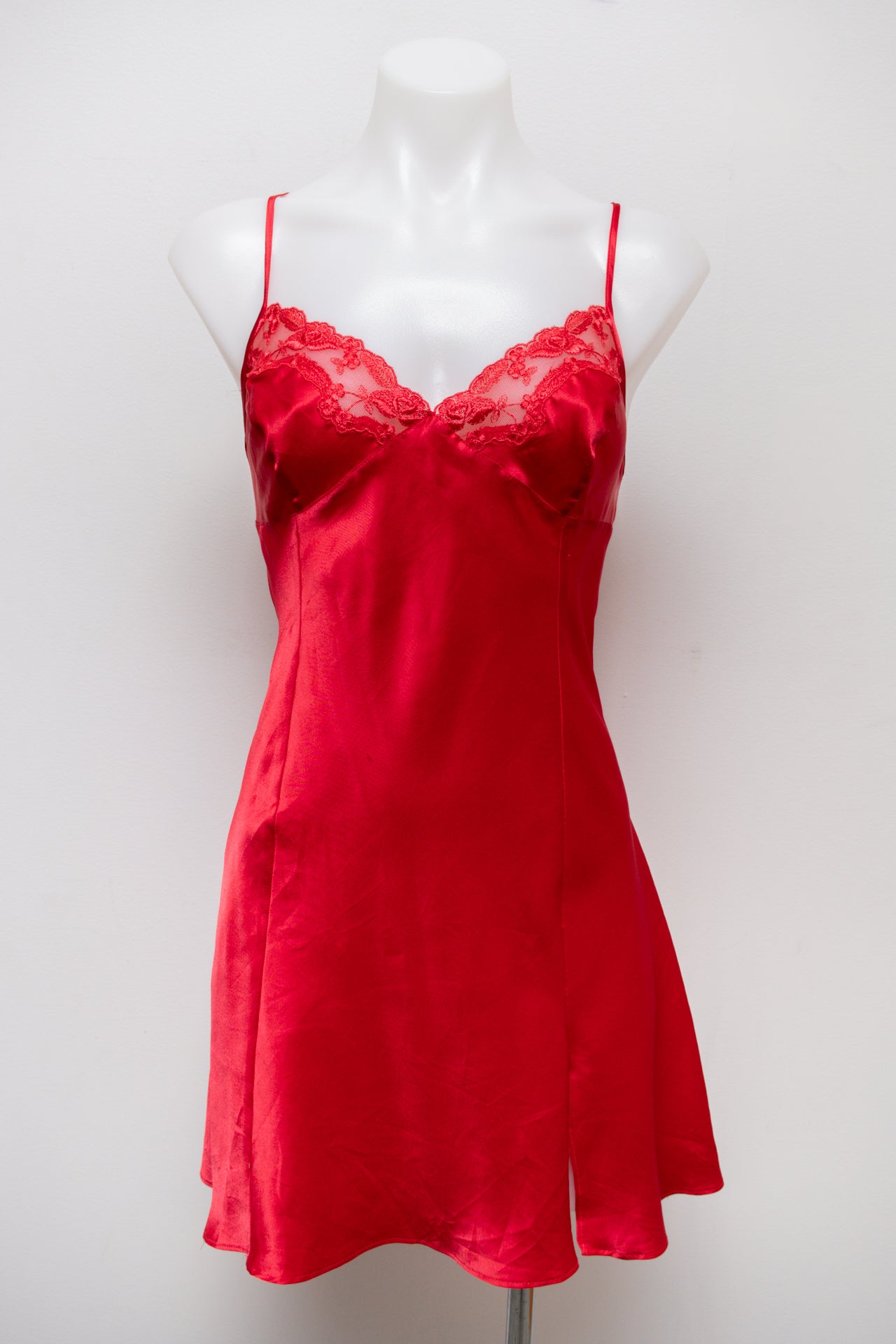 #88 Victoria's Secret Cami Top Red | c. 190 | Size 12