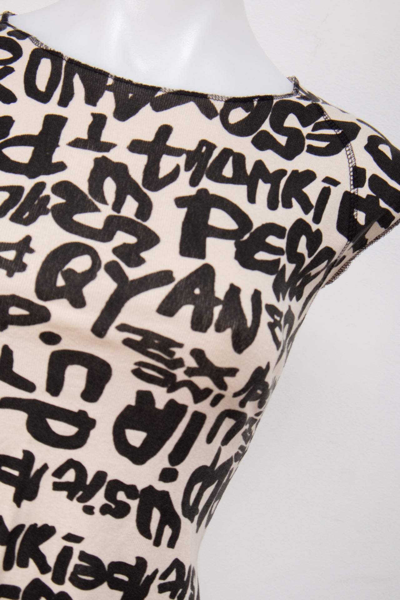 #046 J&Y T-shirt White | c. 201 | Size 10