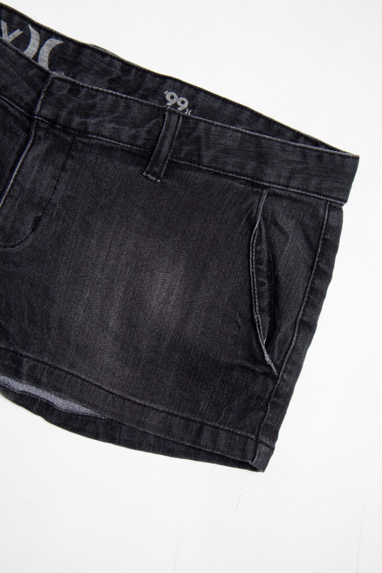 #168 Hurley Shorts Black | c. 203 | Size 12