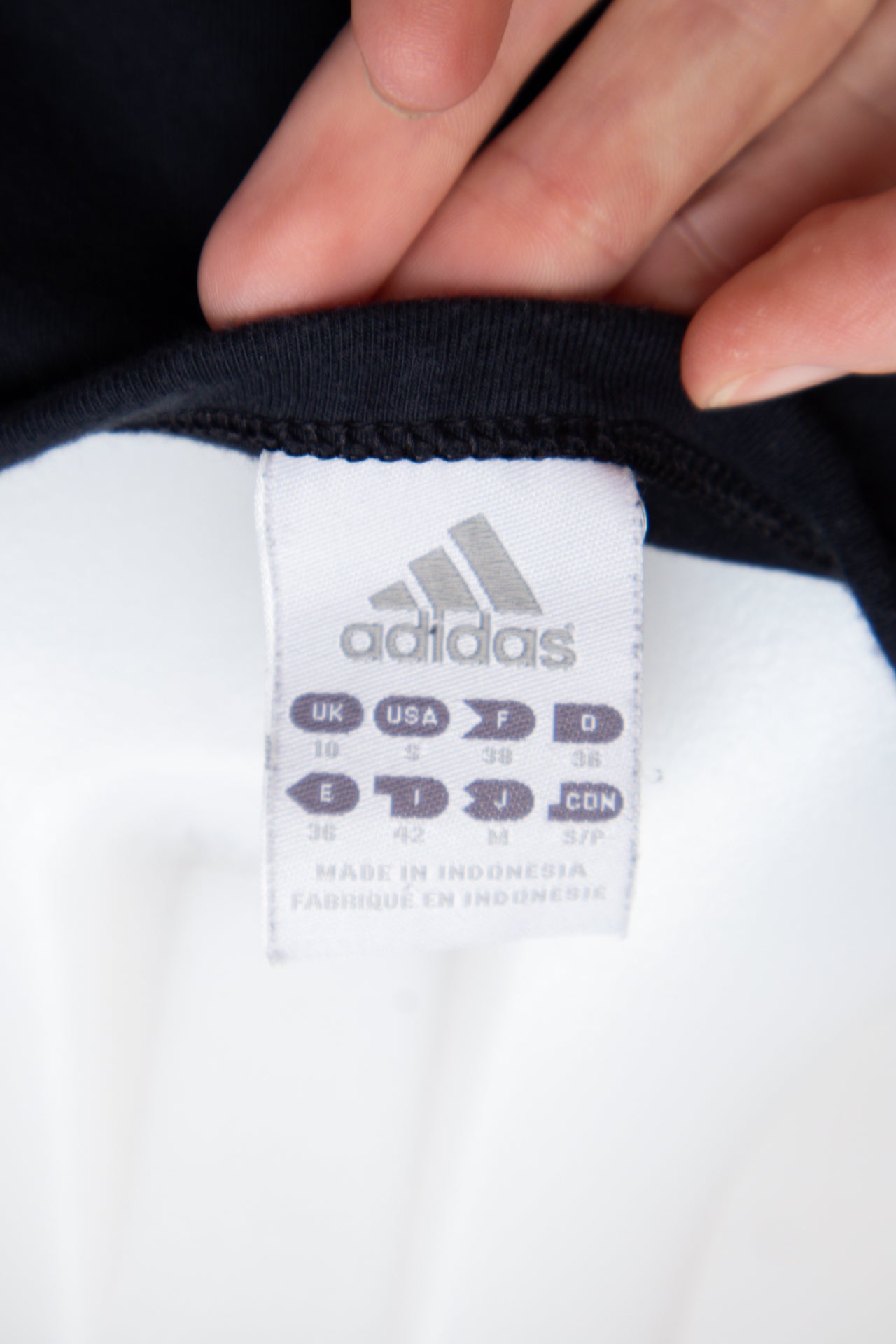 #52 Adidas Tank Top Black | c. 196 | Size 10