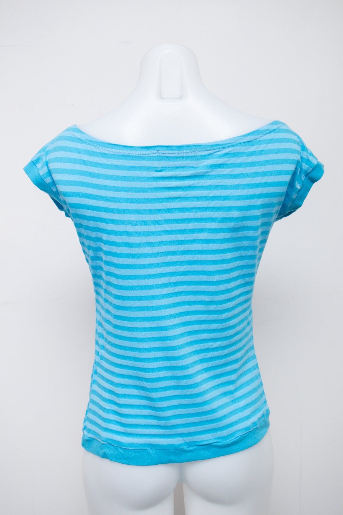 #042 Incandescence T-shirt Blue | c. 209 | Size 8