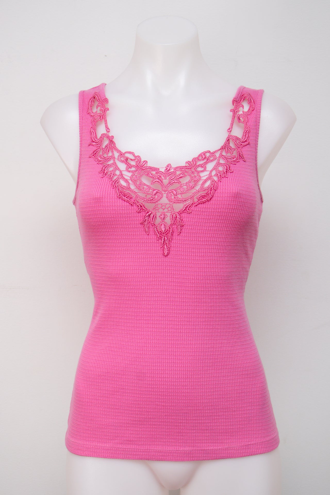 #069 Bisou Bisou By Michele Bohbot Tank Top Pink | c. 199 | Size 8