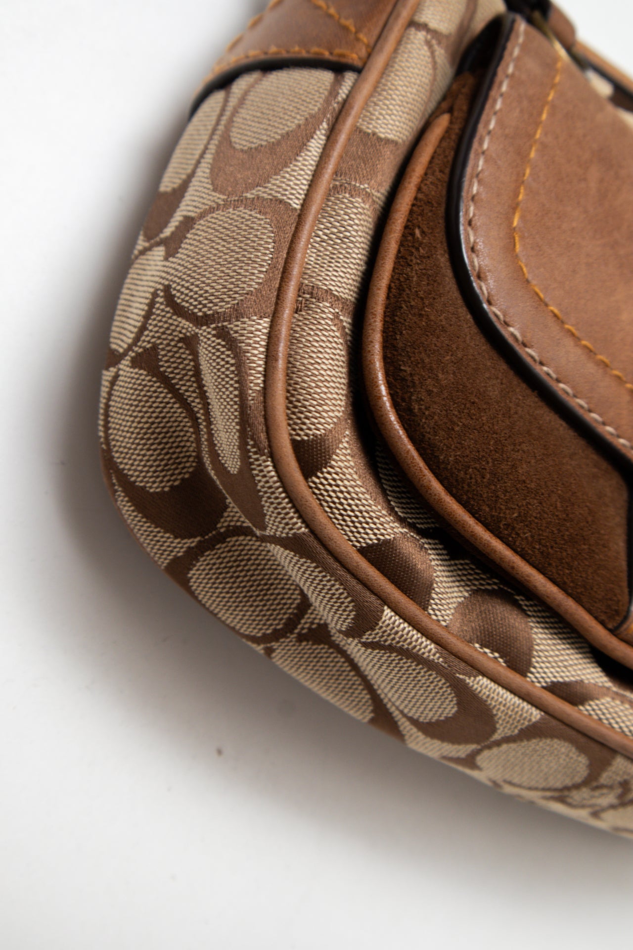 #151 Coach Shoulder Bag Brown | c. 187 | Size