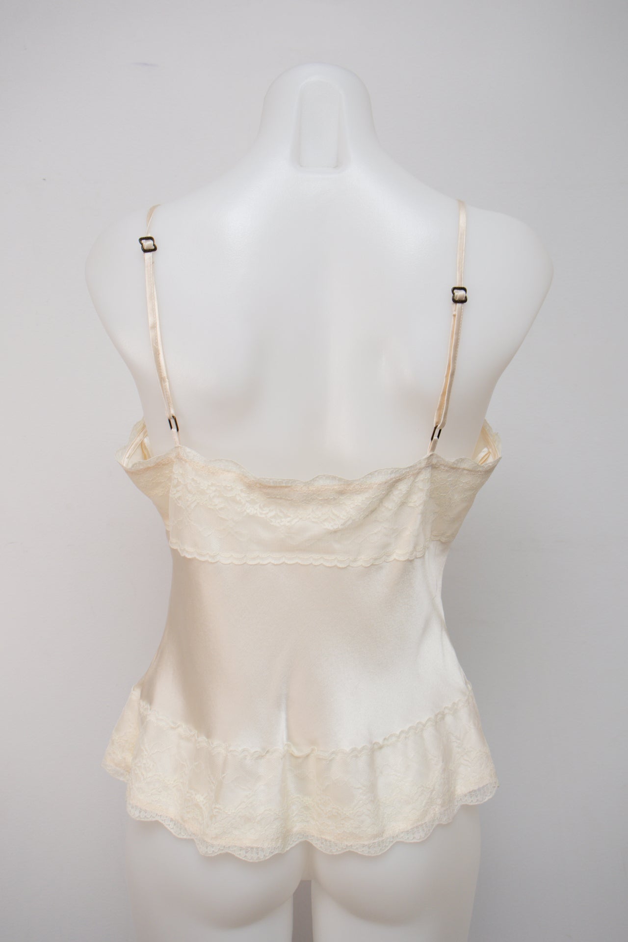 #011 Tommy Hilfiger Silk Cami Top Beige | c. 199 | Size 10