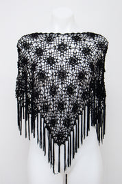 #153 Poncho Black | c. 210 | Size