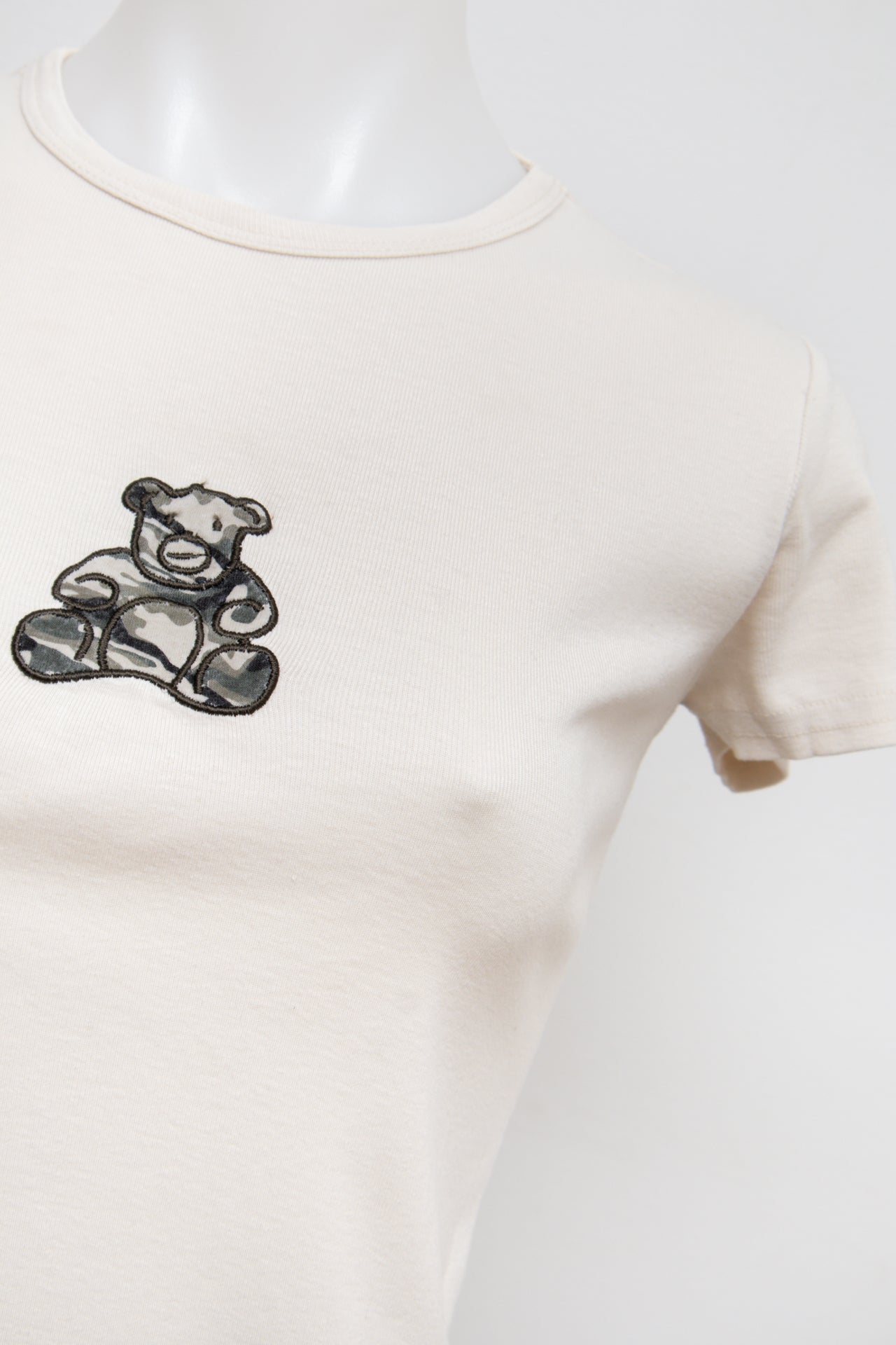 #69 Cache Cache T-shirt White | c. 193 | Size 10