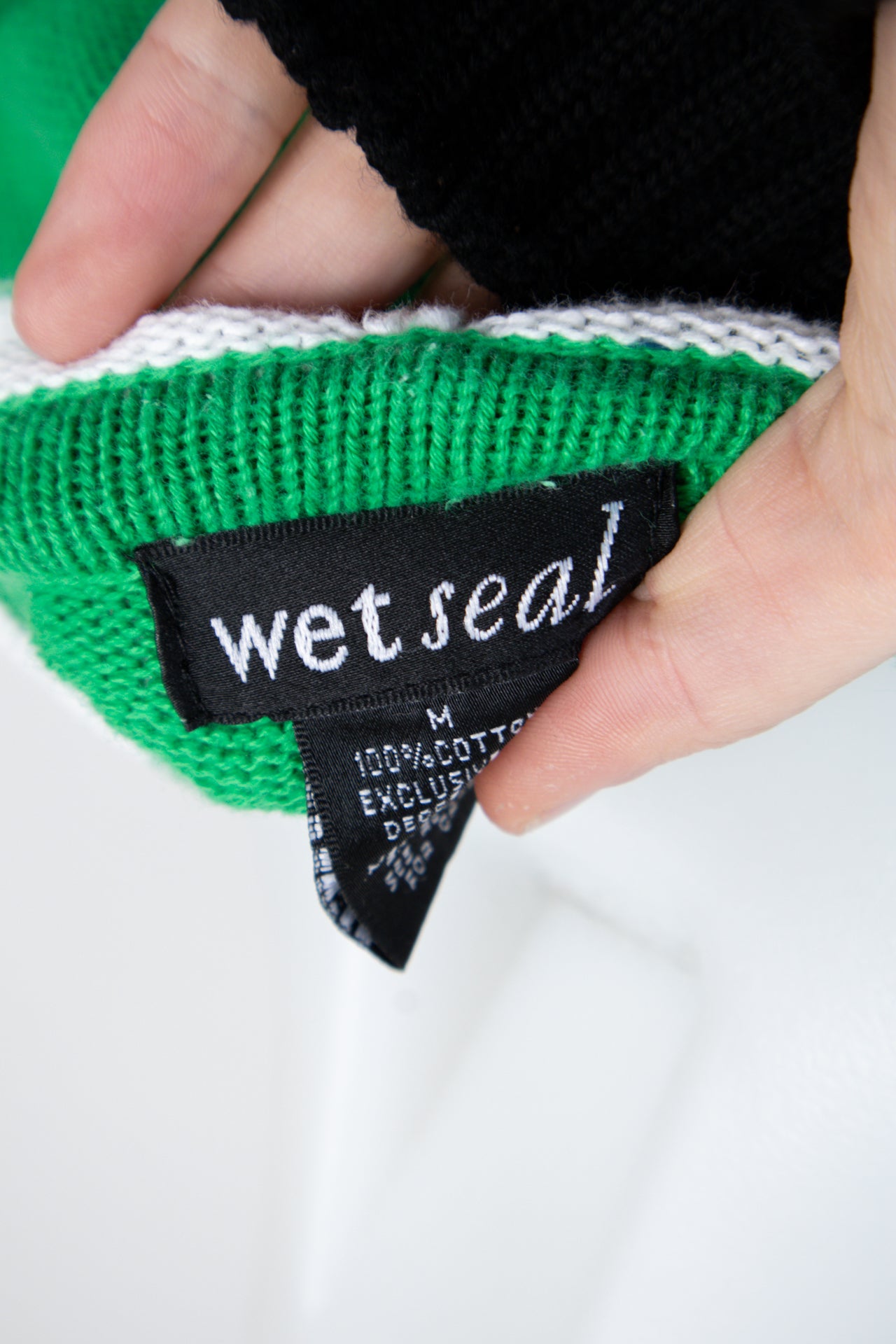 #092 Wet Seal T-shirt Green | c. 207 | Size 8