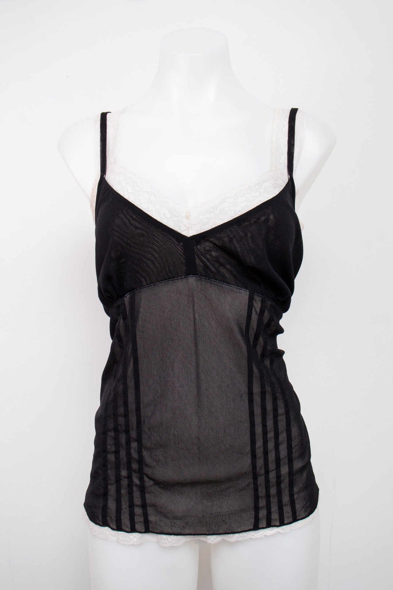 #132 Venezia Cami Top Black | c. 206 | Size 14