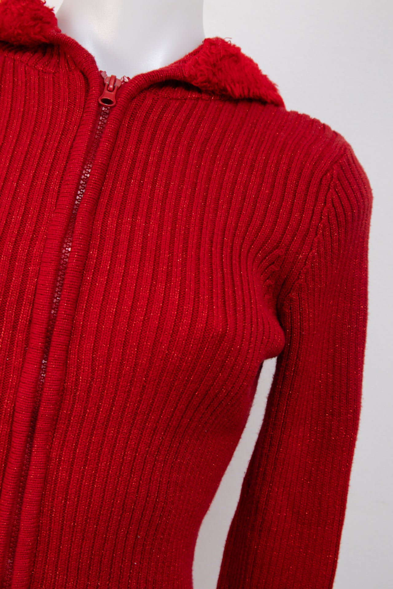 #129 Sweater Project T-shirt Red | c. | Size 8