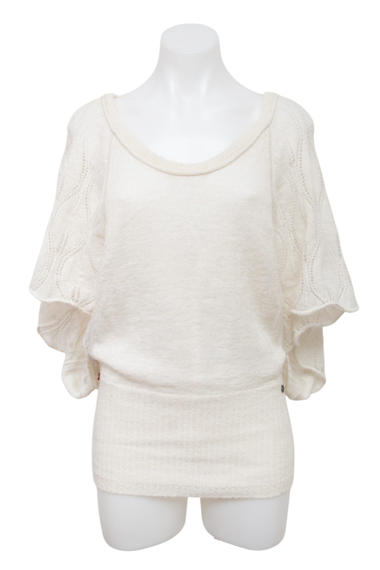 #109 Levi Strauss & Co. T-shirt White | c. 196 | Size 8