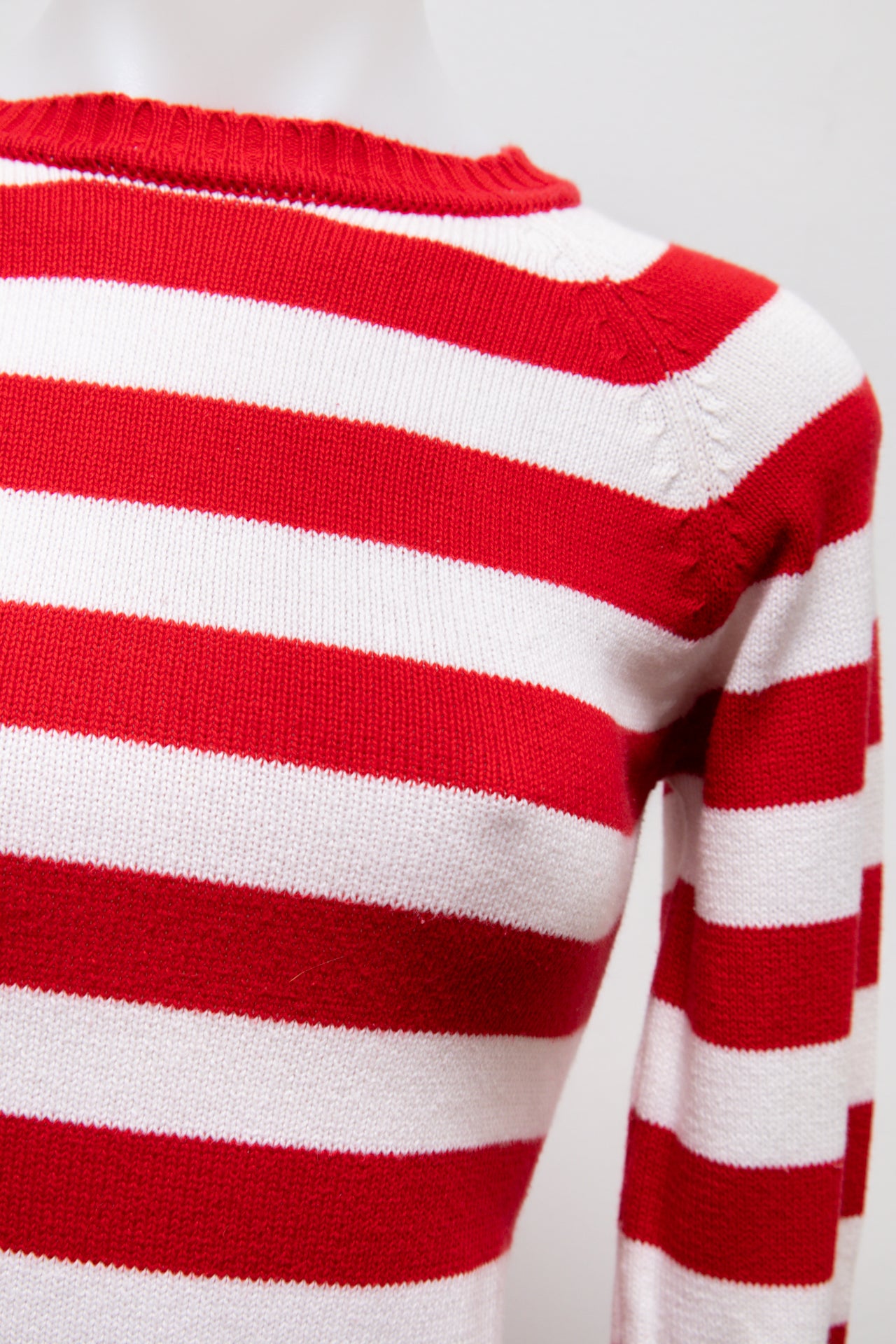 #123 Zara Trafaluc T-shirt Red | c. 191 | Size 6/8