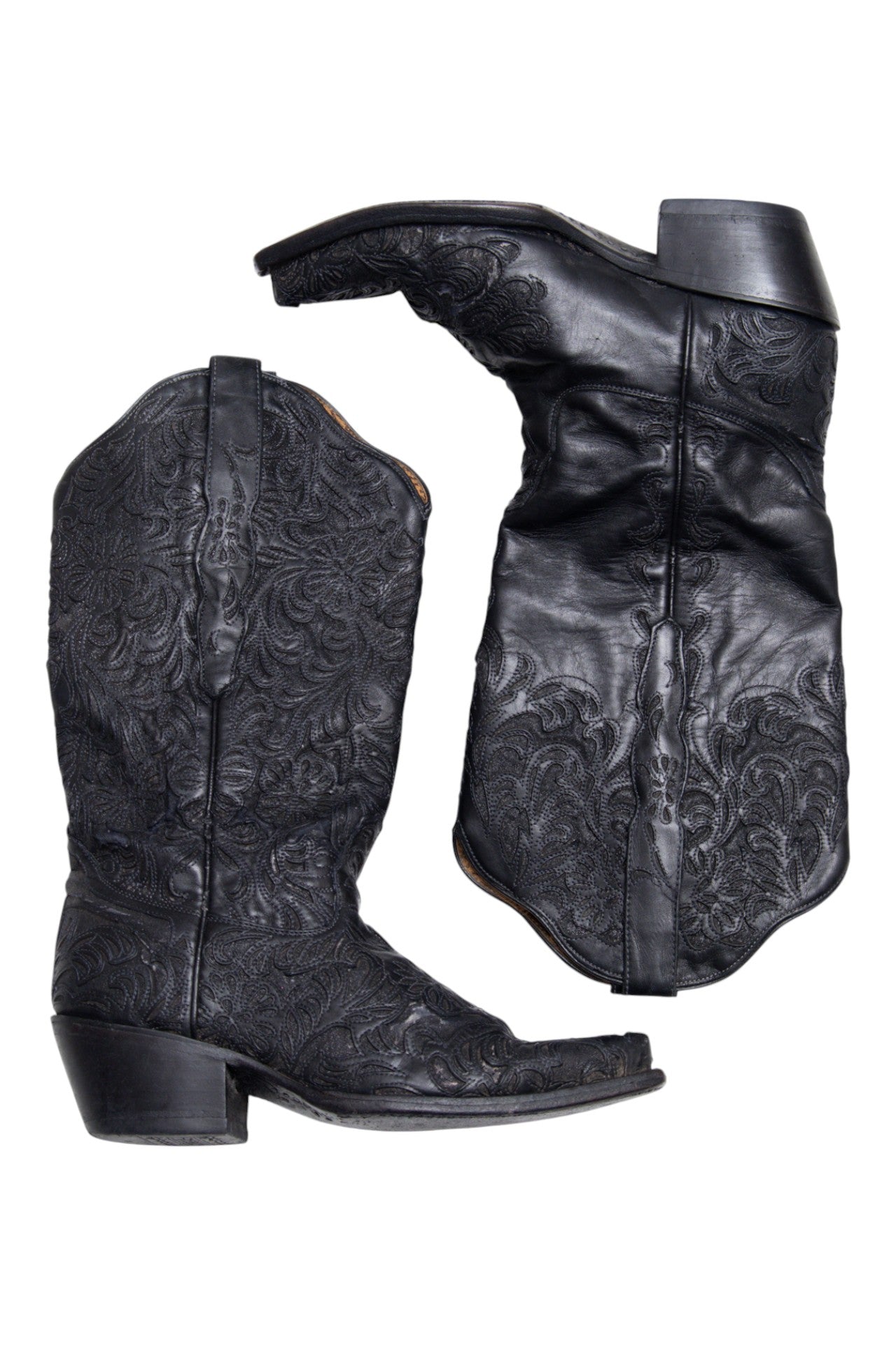 #162 Corral None Black | c. 201 | Size 7