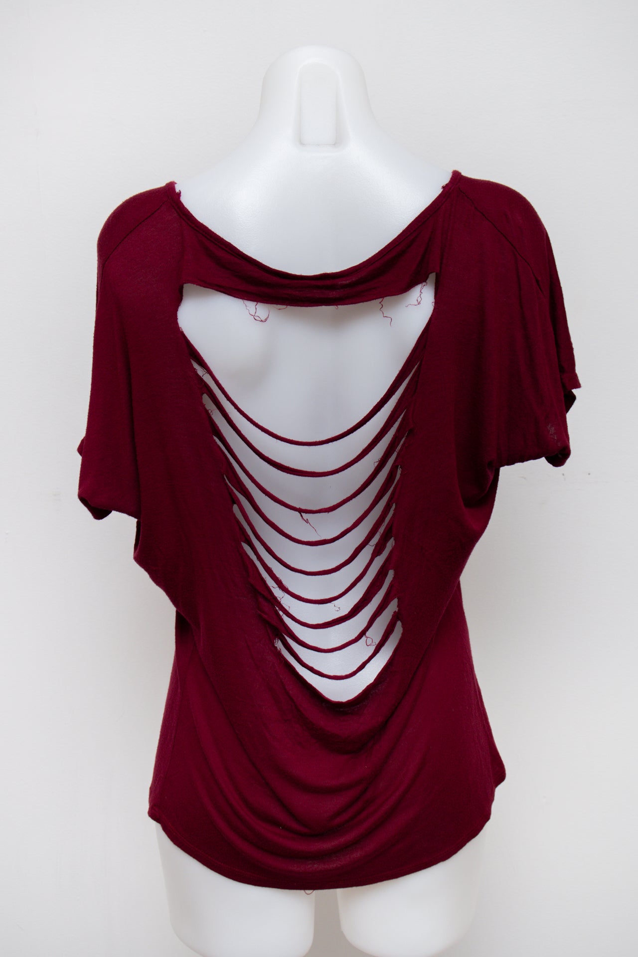 # Deb T-shirt Red | c. 193 | Size 10/12