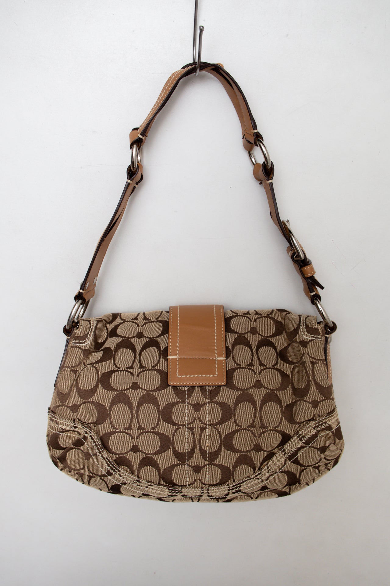 #196 Coach Shoulder Bag Brown | c. 196 | Size