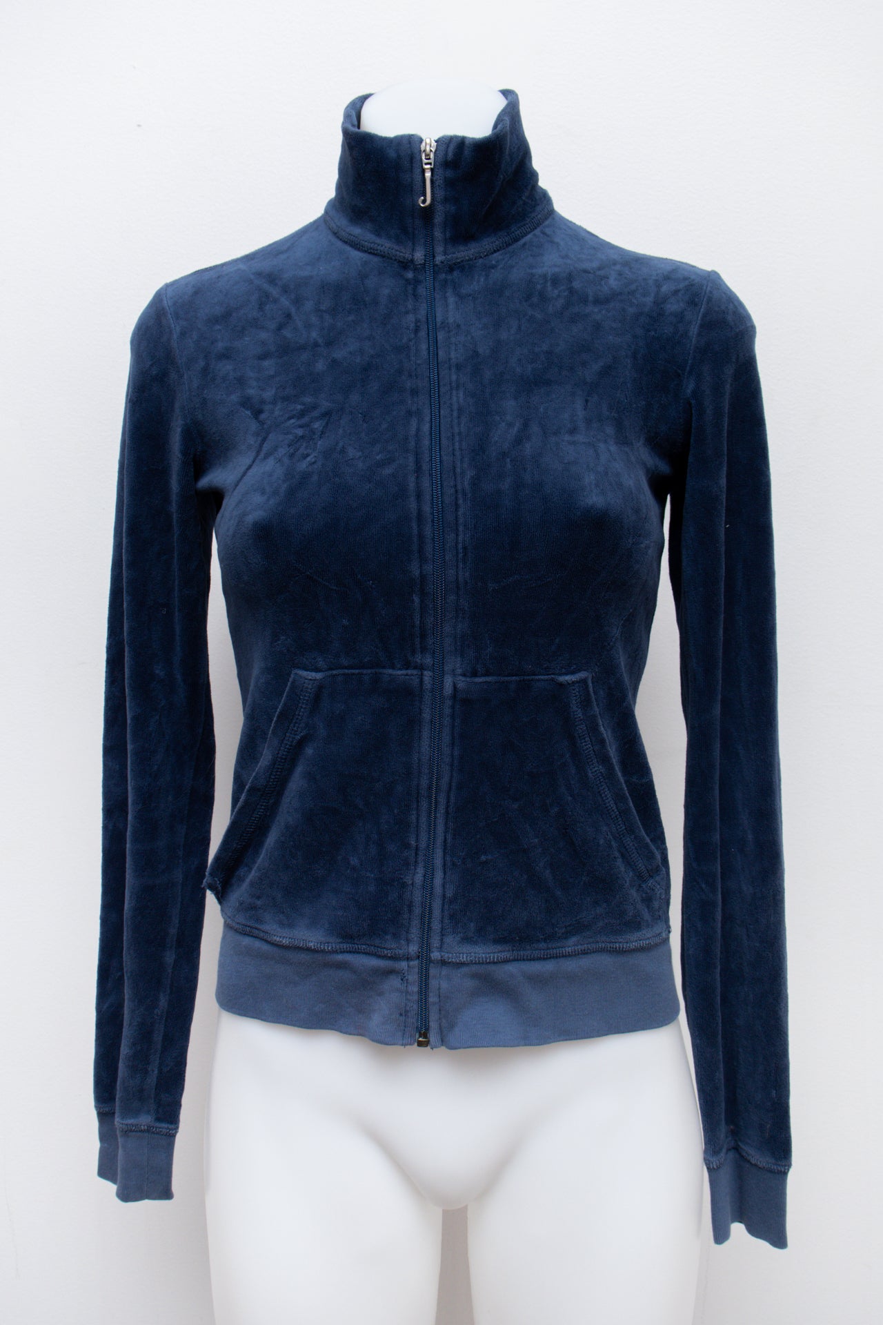 #97 Juicy Couture T-shirt Navy | c. 192 | Size 8