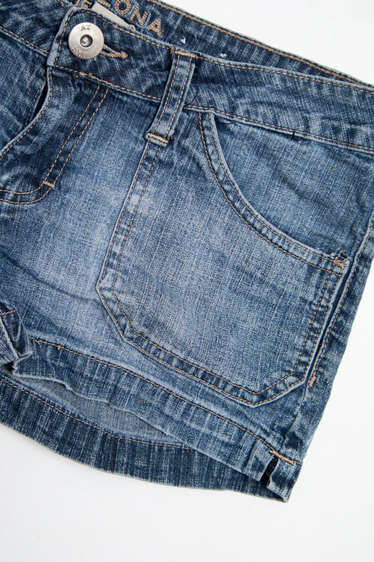 #129 Arizona Jean Co. Denim Shorts Blue | c. 202 | Size 8