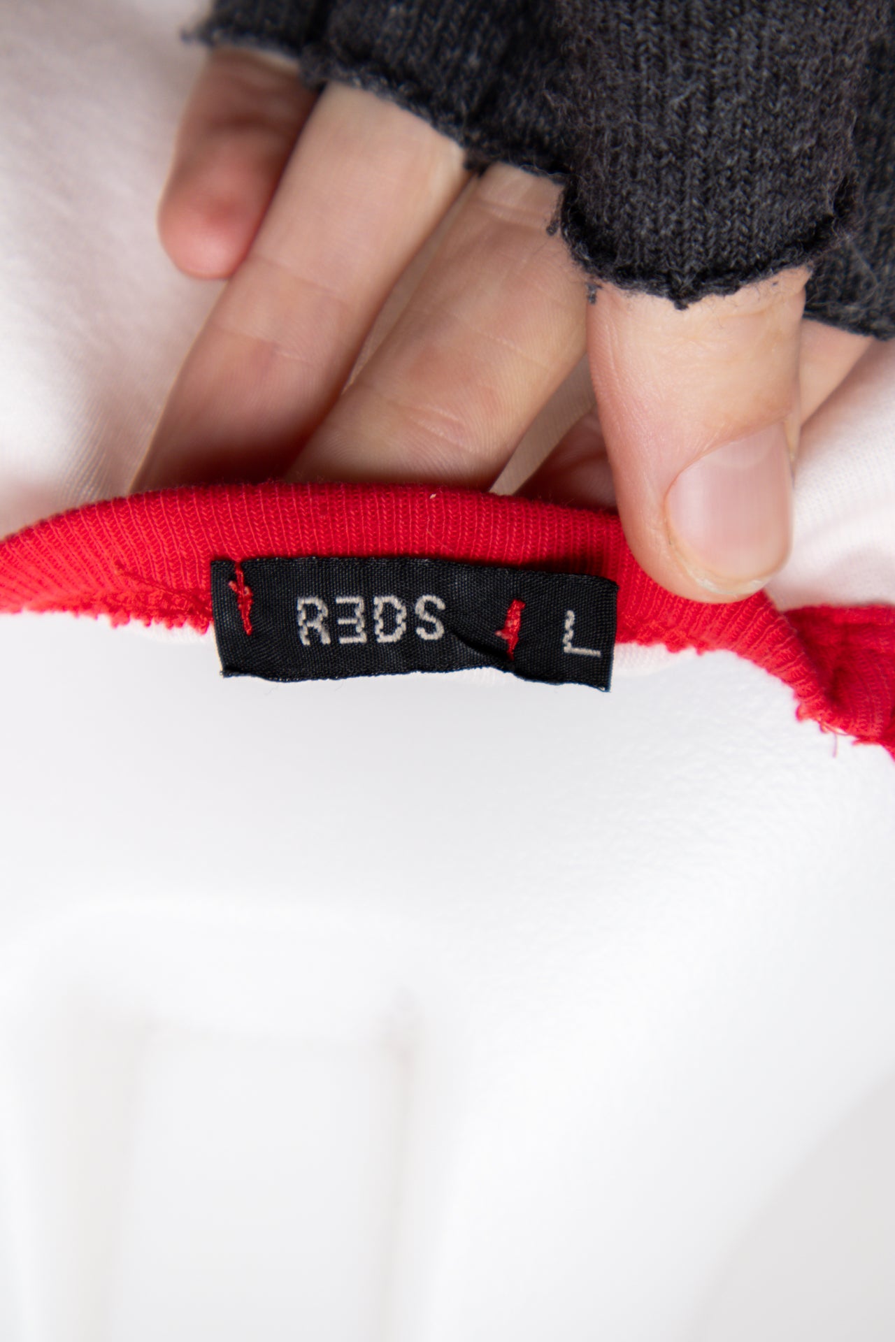 #05 Reds T-shirt White | c. 192 | Size 10