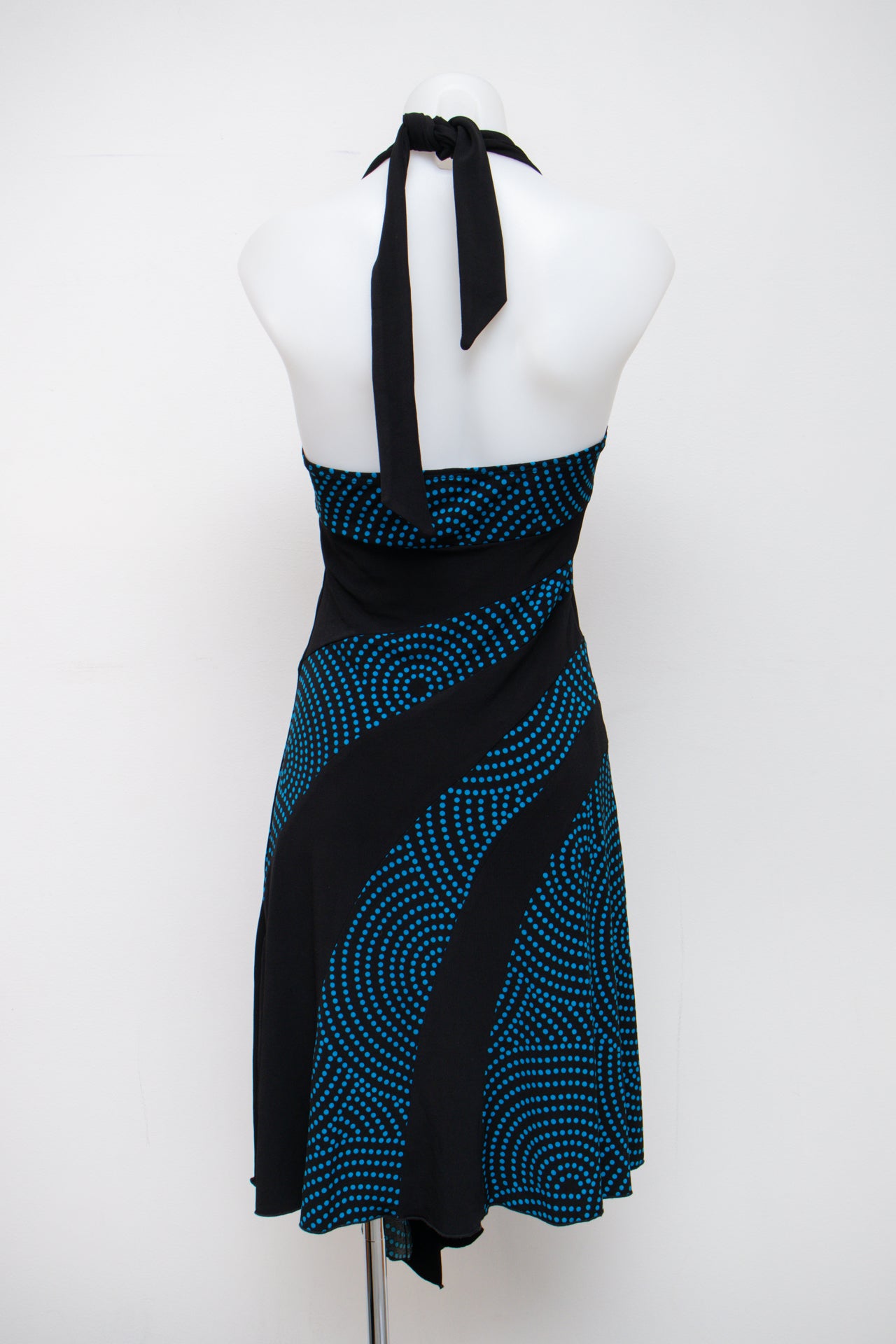 #149 Love Tease Halter Top Black | c. 195 | Size 8