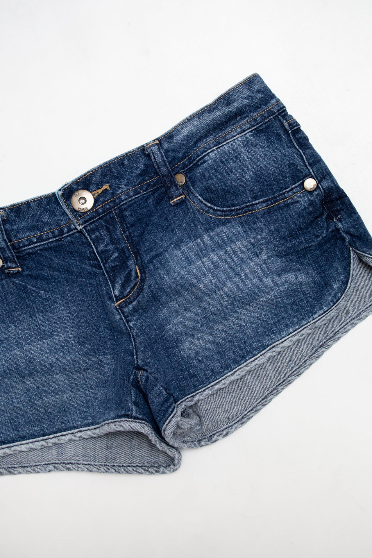 #074 Arizona Jean Company Booty Short Blue | c. 213 | Size 6/8