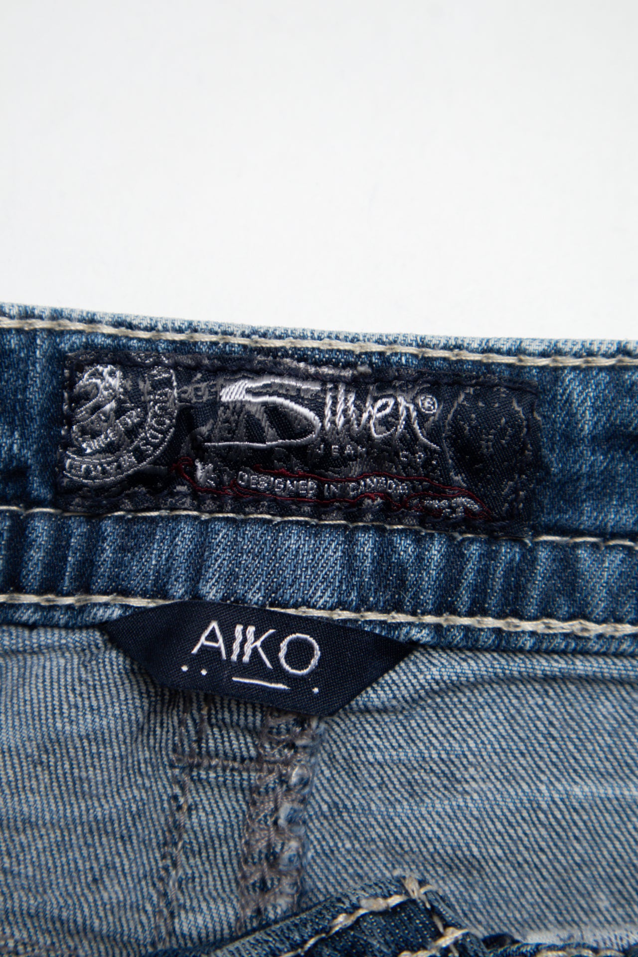 #113 Silver Jeans Co. Booty Short Blue | c. 210 | Size 6