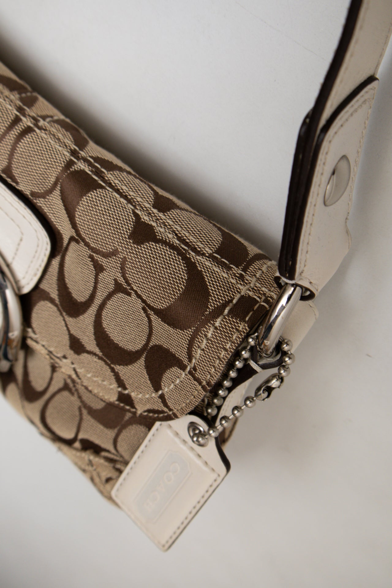 #193 Coach Soho Bag Brown/White | c. 196 | Size