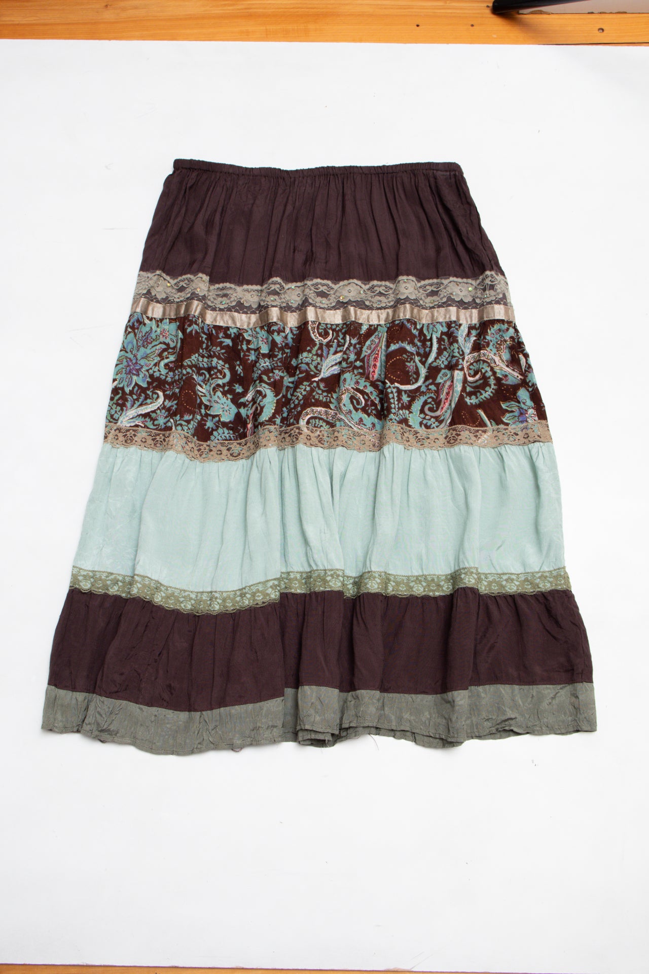#189 Paradise Ny Skirt Brown | c. 207 | Size 10