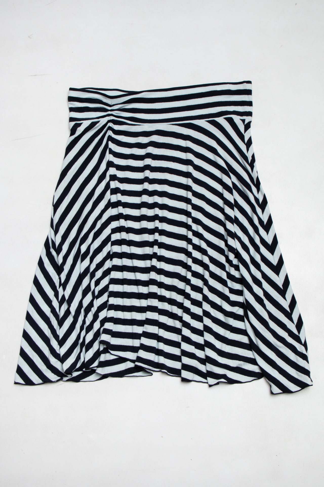 #170 Express Skirt Black | c. 197 | Size 8/10