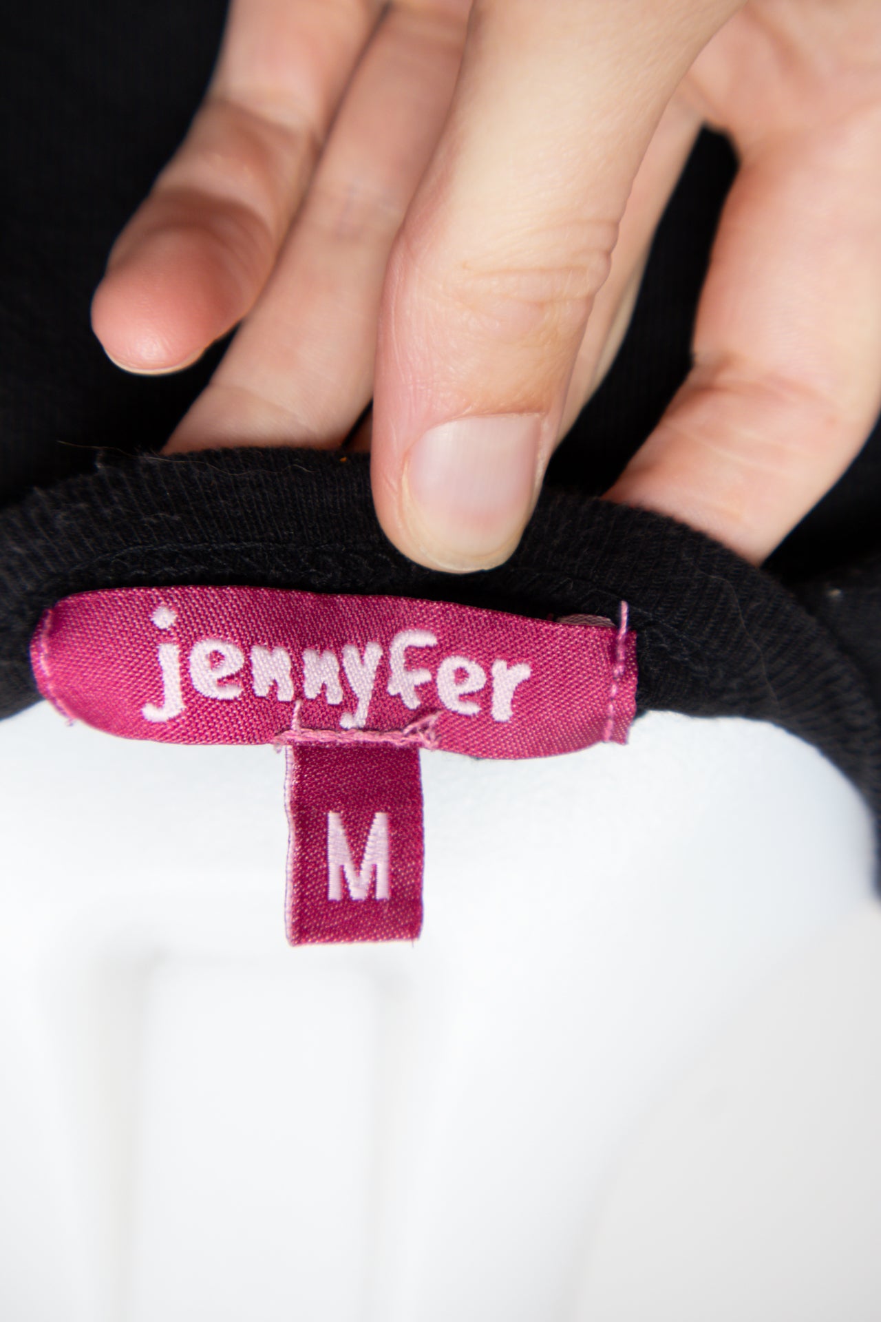 #26 Jennyfer T-shirt Black | c. 180 | Size 10
