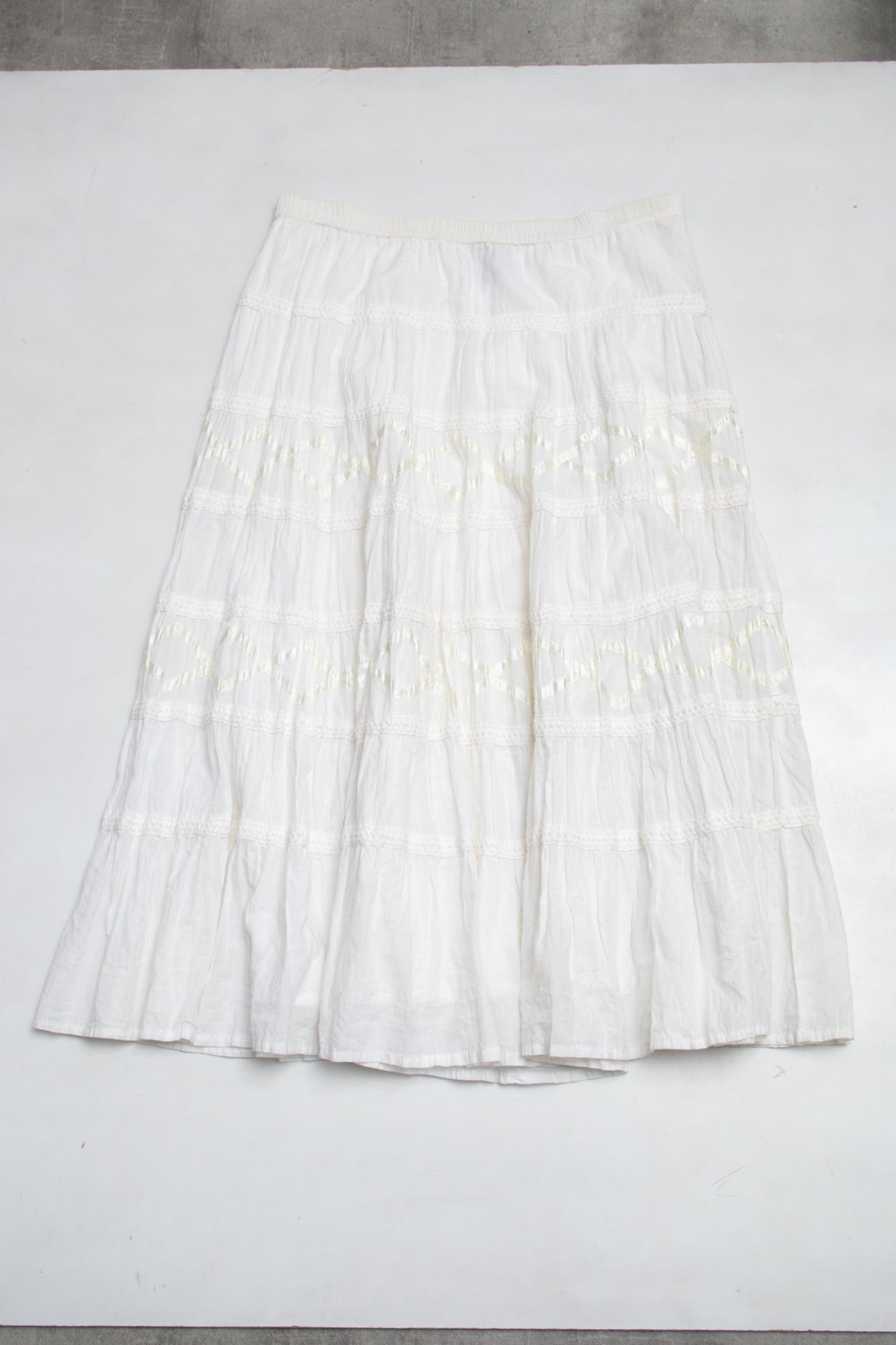 #114 New Directions Skirt White | c. 200 | Size 8