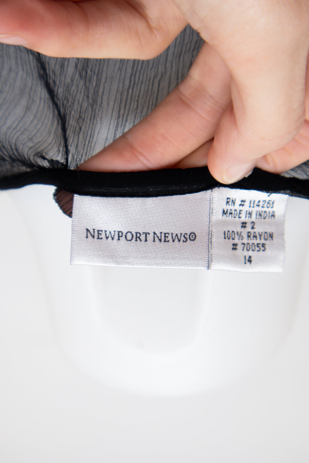 #49 Newport News Cami Top Black | c. 194 | Size 10