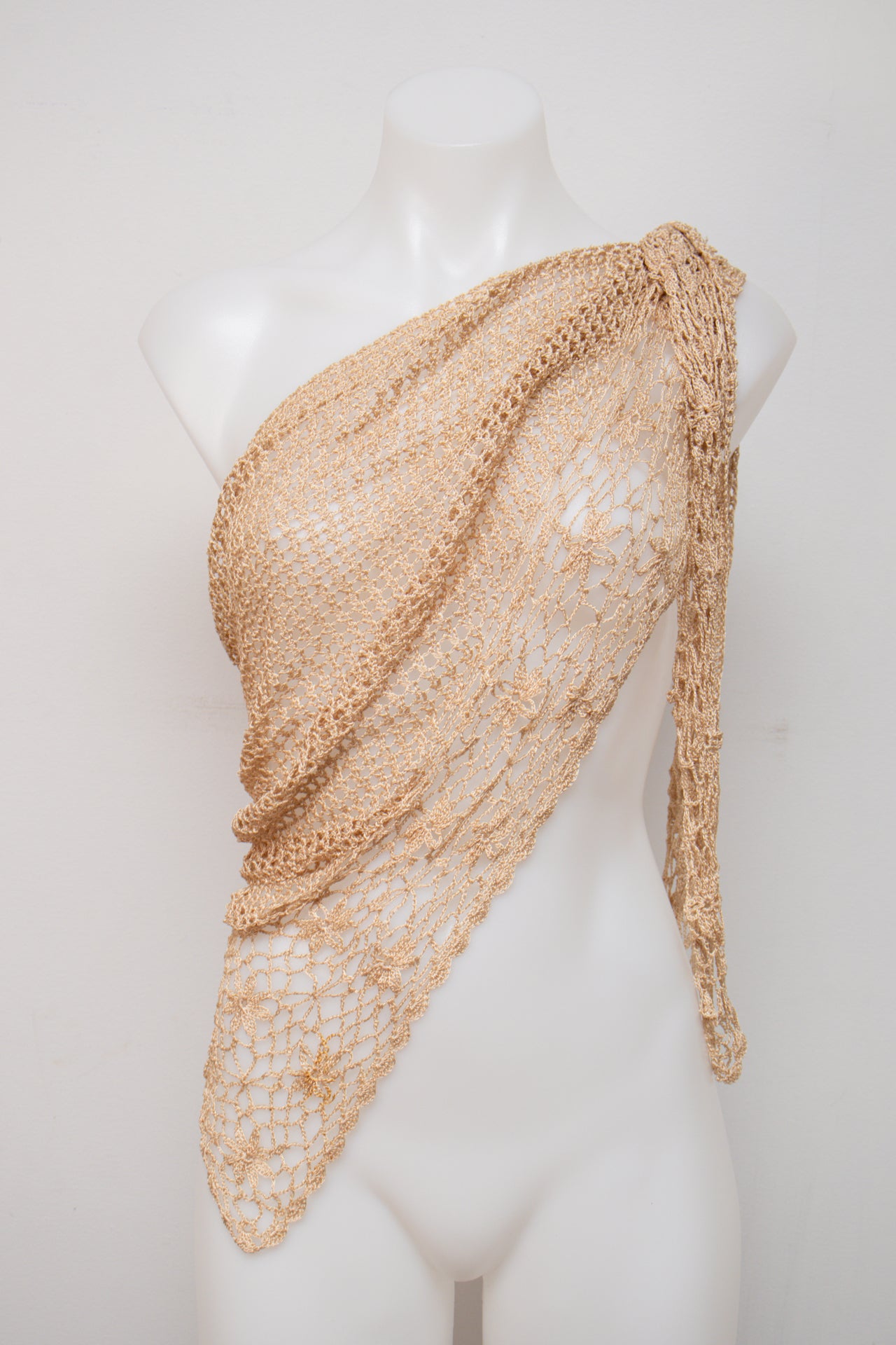 #063 Cami Top Gold | c. 203 | Size