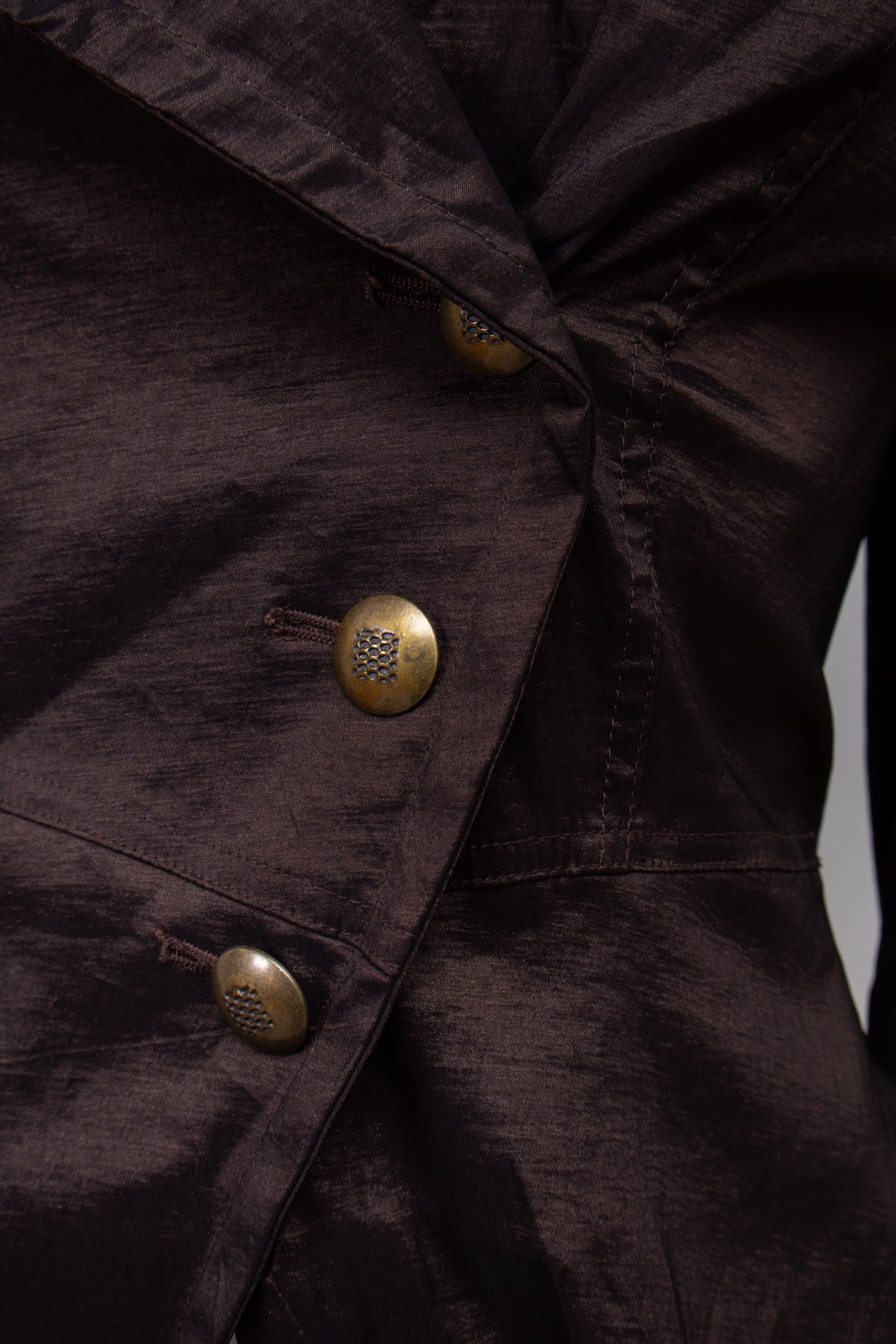 #105 Design Today's T-shirt Brown | c. 198 | Size 8